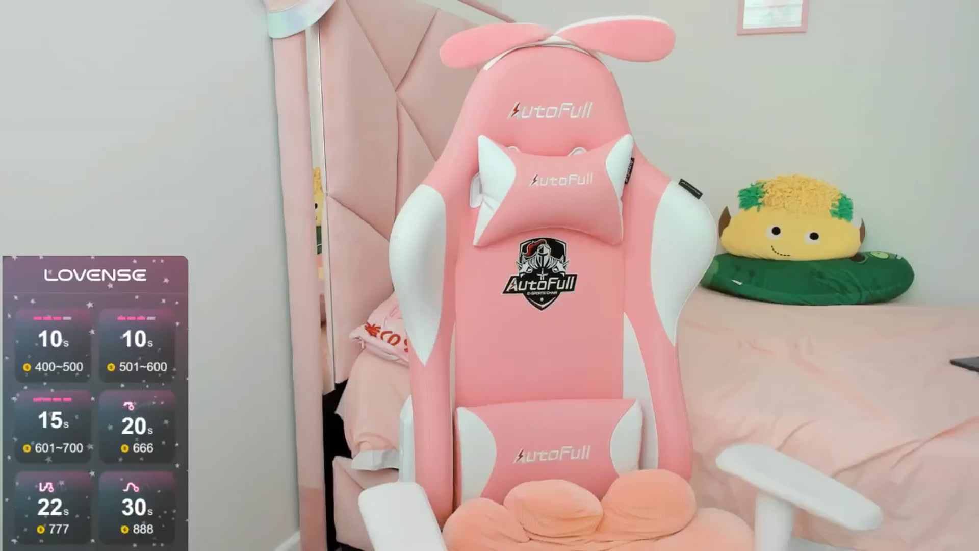 Gallery image thumbnail from Cherrycute666's myfreecams stream on, 09/13/2024, 23:16 image 15 of 20