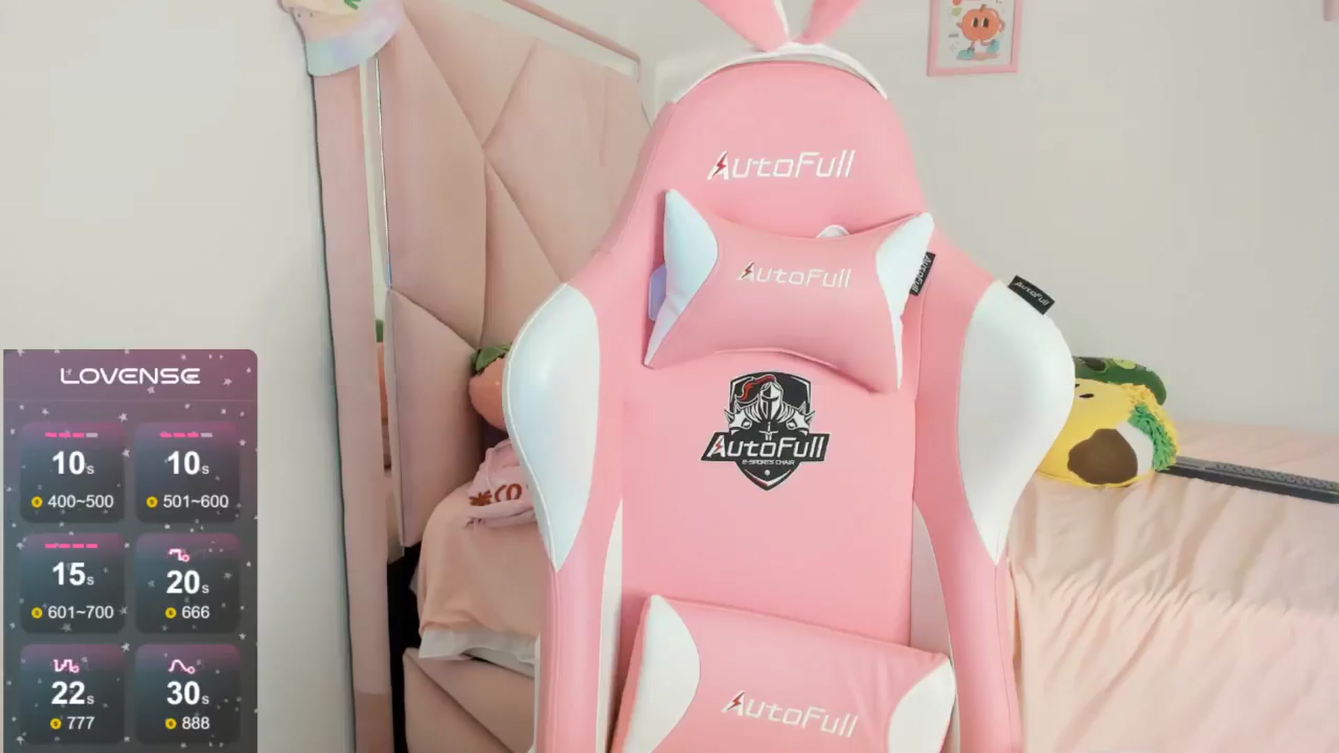 Gallery image thumbnail from Cherrycute666's myfreecams stream on, 09/14/2024, 08:36 image 10 of 20