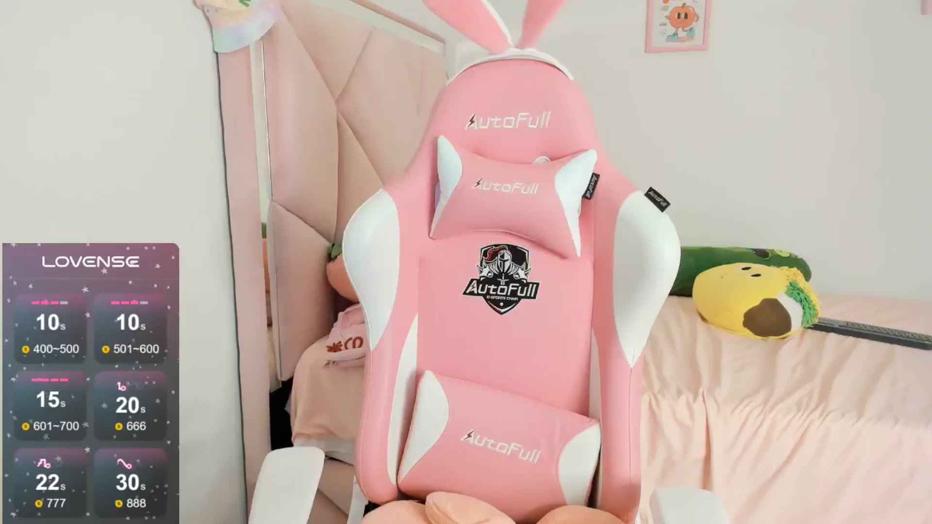 Gallery image thumbnail from Cherrycute666's myfreecams stream on, 09/14/2024, 08:36 image 16 of 20
