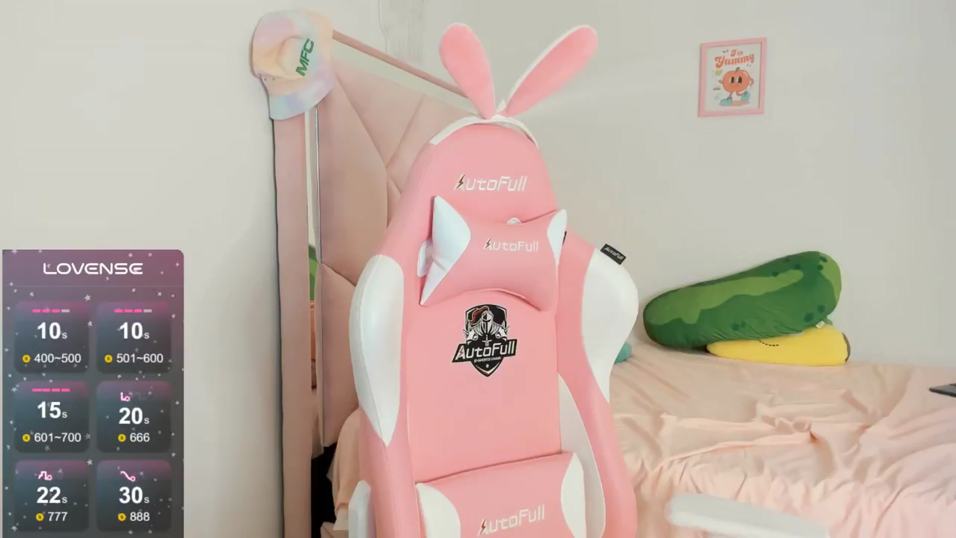 Gallery image thumbnail from Cherrycute666's myfreecams stream on, 09/14/2024, 10:57 image 17 of 20