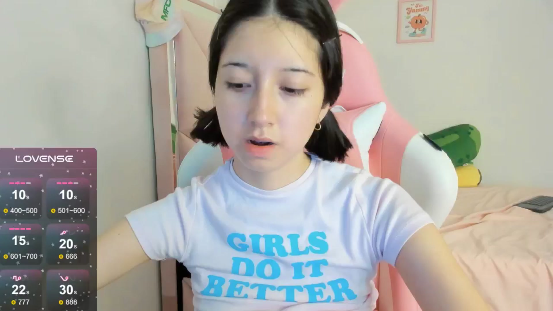 Gallery image thumbnail from Cherrycute666's myfreecams stream on, 09/17/2024, 04:11 image 18 of 20