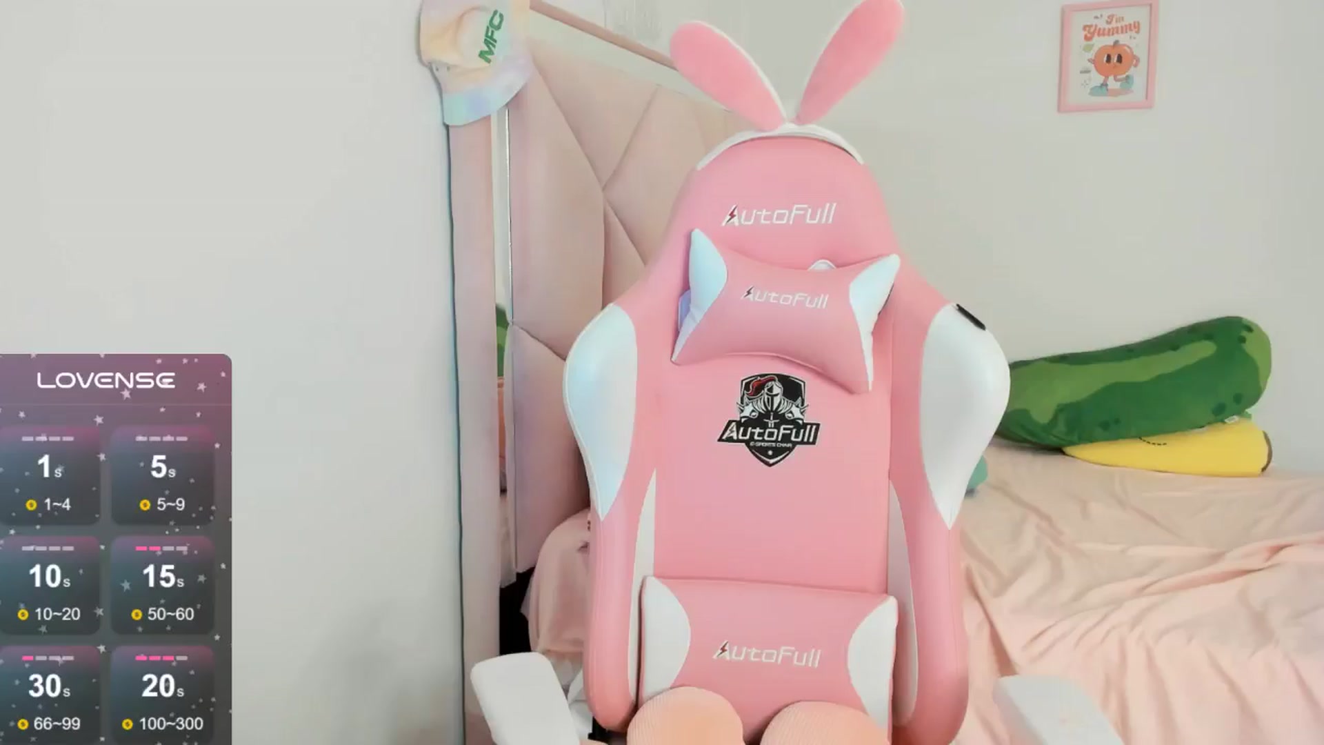 Gallery image thumbnail from Cherrycute666's myfreecams stream on, 09/17/2024, 04:11 image 16 of 20
