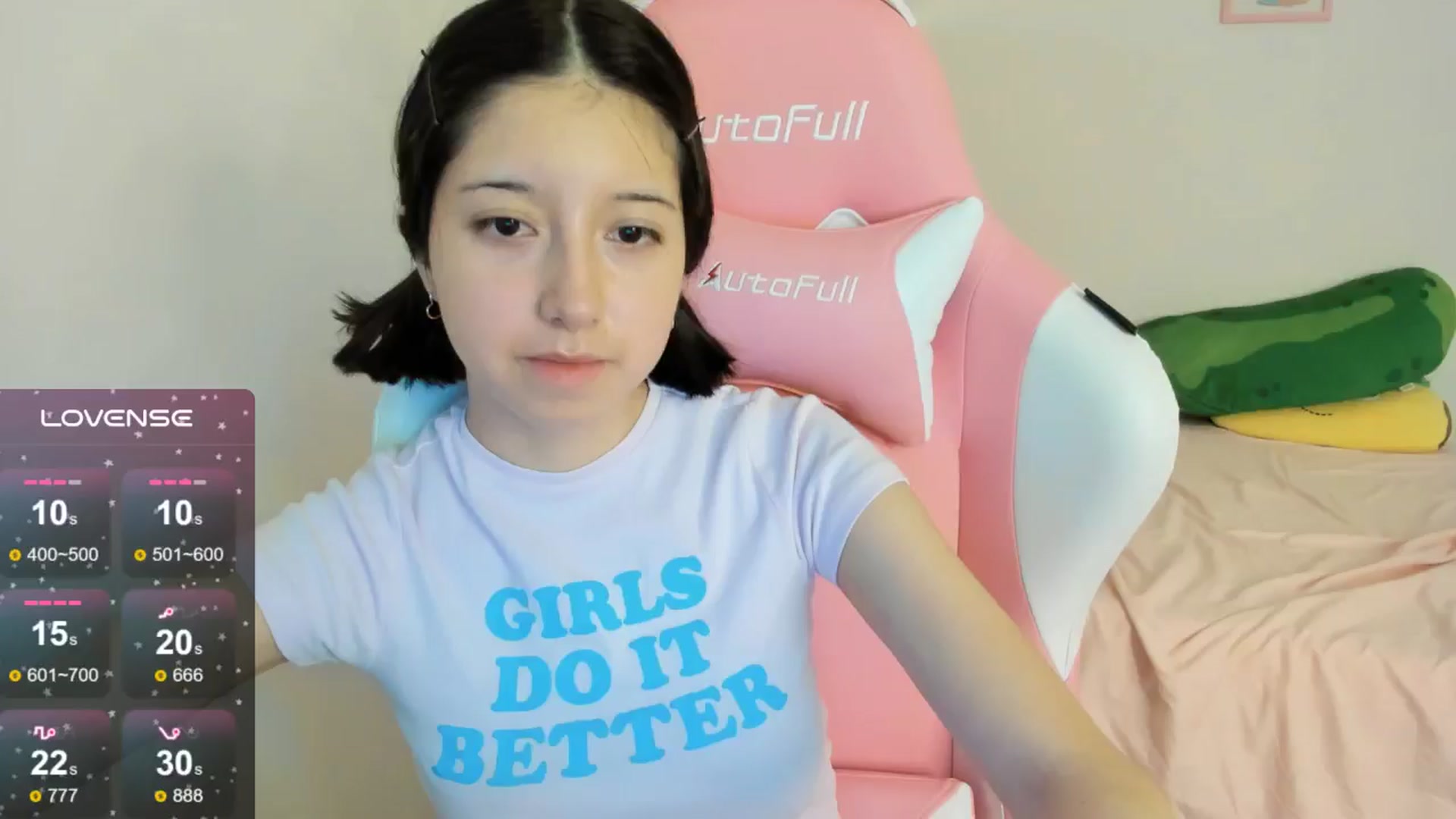 Gallery image thumbnail from Cherrycute666's myfreecams stream on, 09/17/2024, 04:11 image 14 of 20