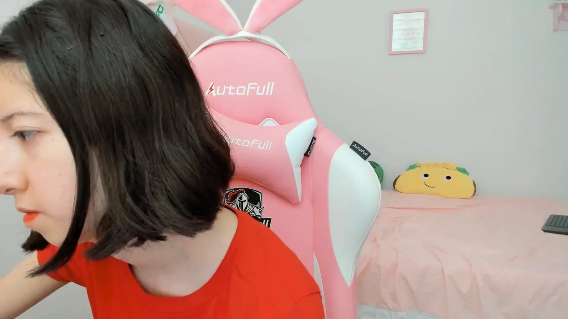 Gallery image thumbnail from Cherrycute666's myfreecams stream on, 09/17/2024, 21:14 image 20 of 20