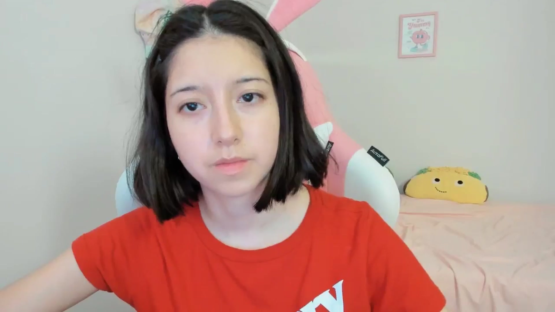 Gallery image thumbnail from Cherrycute666's myfreecams stream on, 09/18/2024, 24:01 image 9 of 20