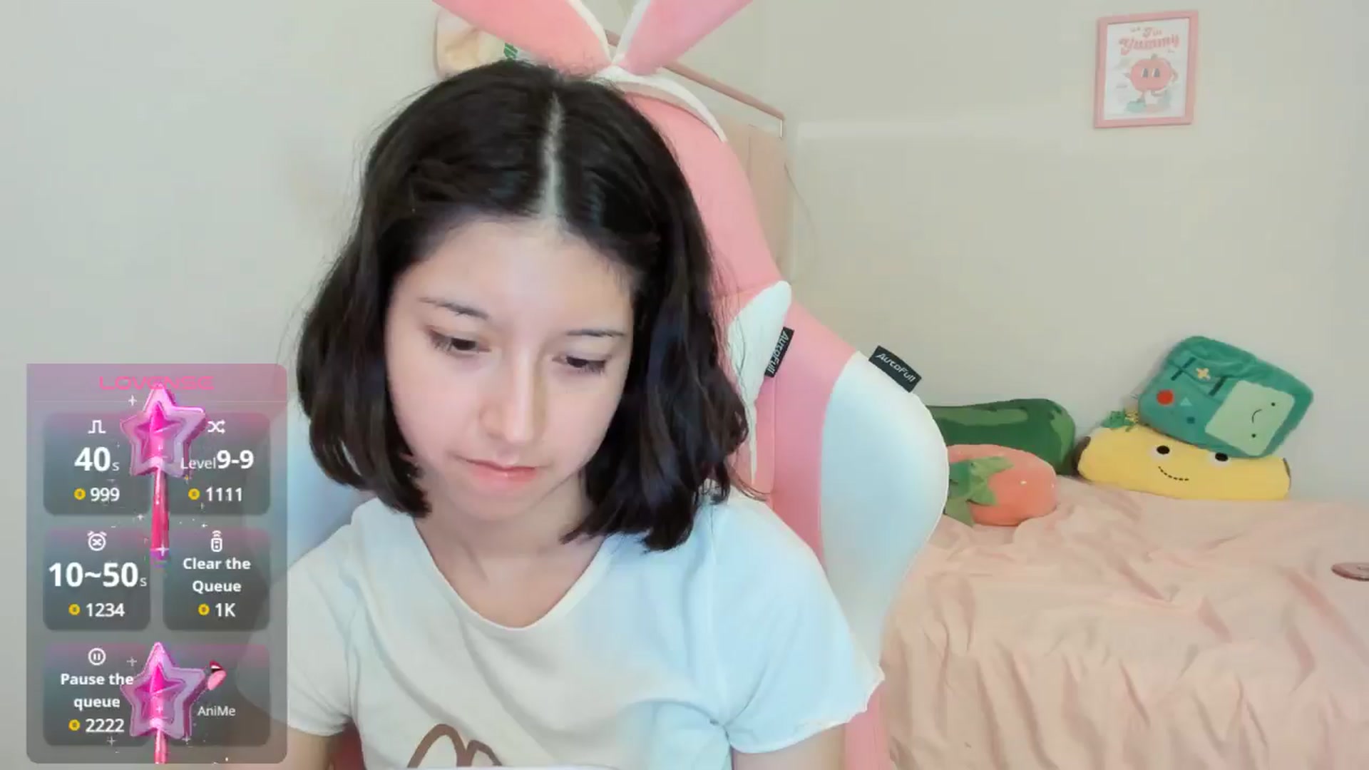Gallery image thumbnail from Cherrycute666's myfreecams stream on, 09/19/2024, 24:13 image 15 of 20