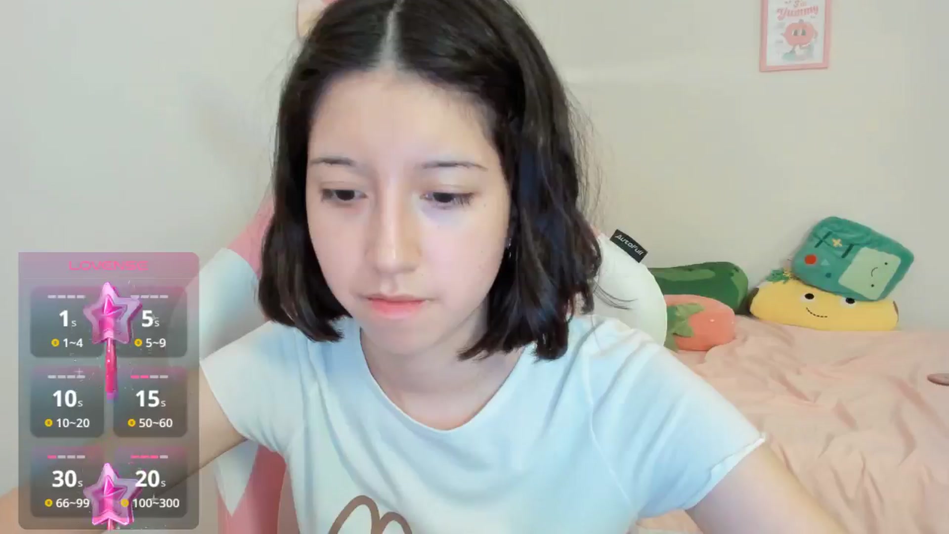 Gallery image thumbnail from Cherrycute666's myfreecams stream on, 09/19/2024, 24:13 image 11 of 20