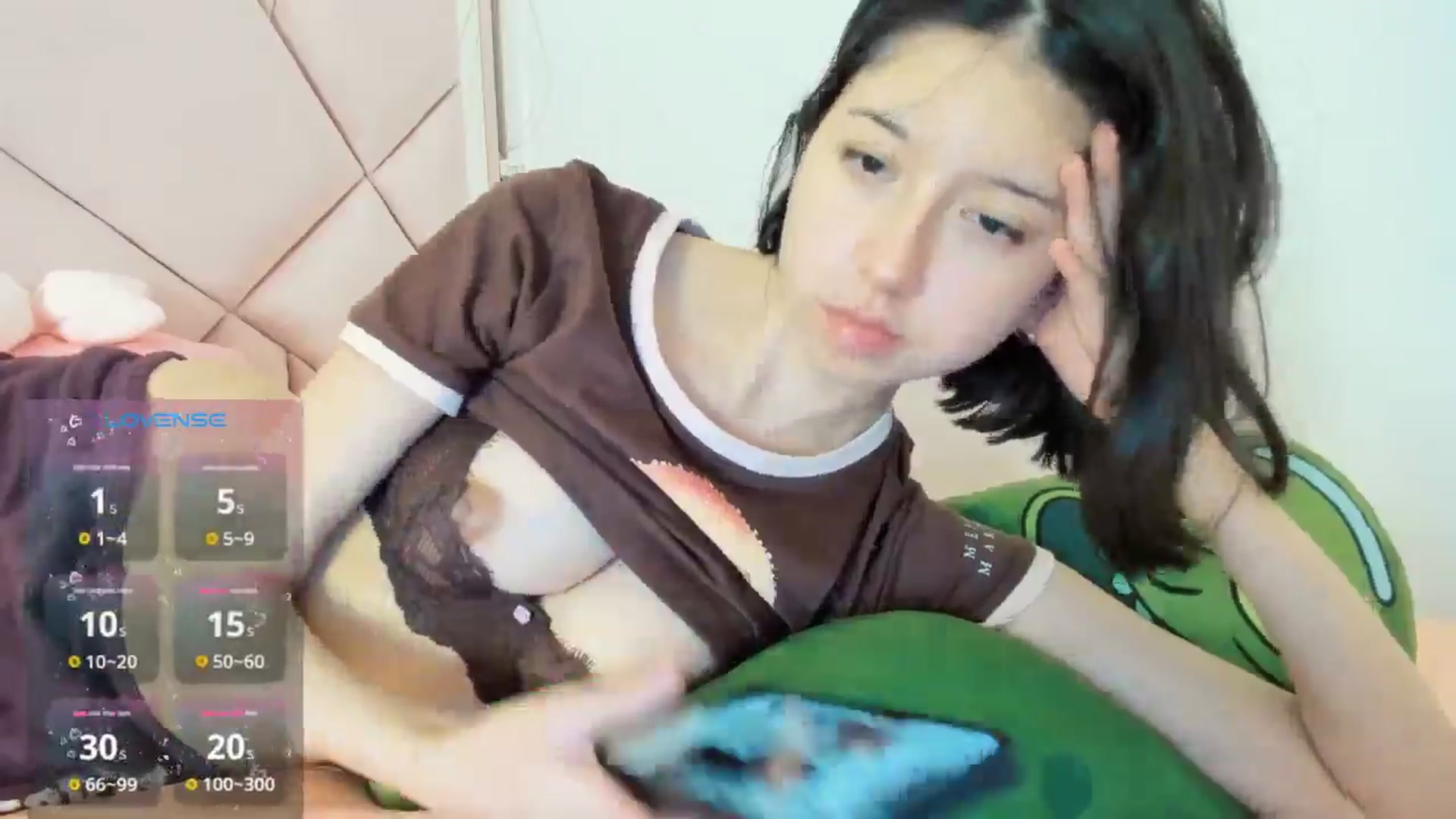 Gallery image thumbnail from Cherrycute666's myfreecams stream on, 09/29/2024, 06:47 image 7 of 20