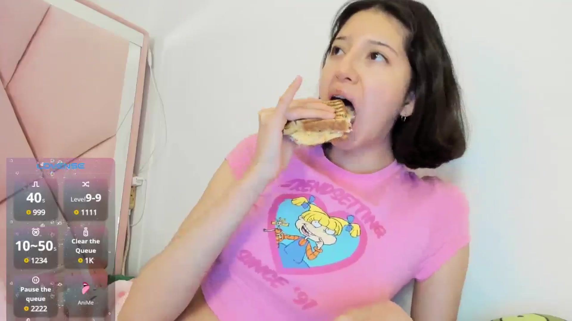 Gallery image thumbnail from Cherrycute666's myfreecams stream on, 09/30/2024, 24:14 image 17 of 20