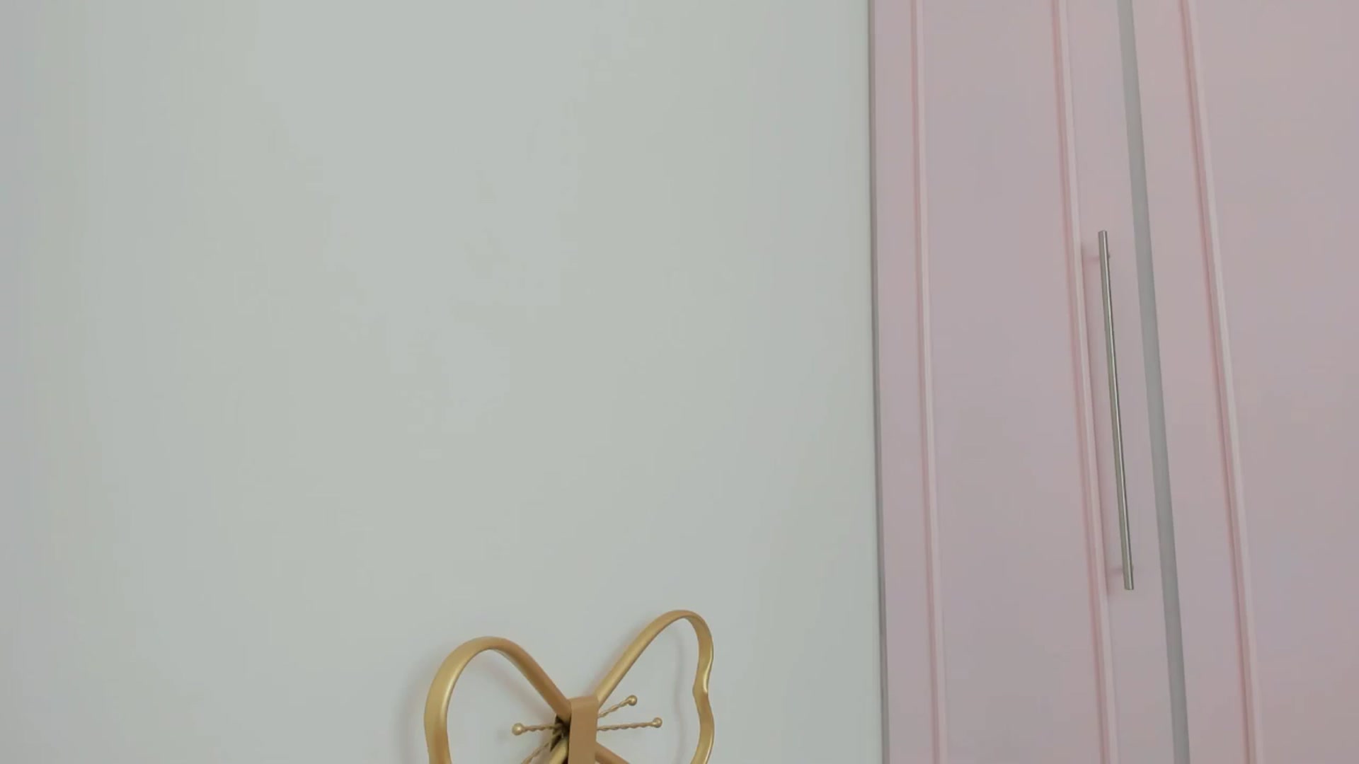 Gallery image thumbnail from Cherrycute666's myfreecams stream on, 09/30/2024, 19:30 image 19 of 20