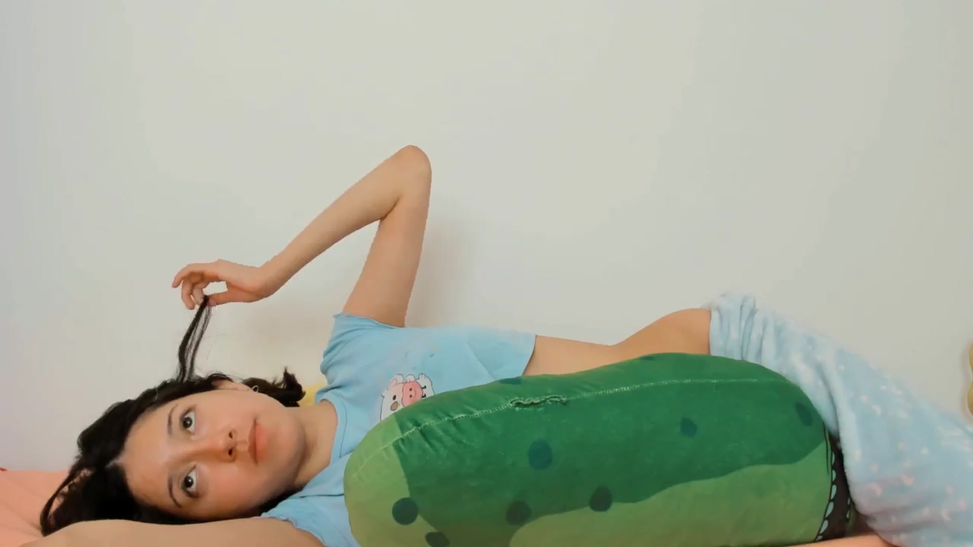Gallery image thumbnail from Cherrycute666's myfreecams stream on, 09/30/2024, 19:30 image 9 of 20