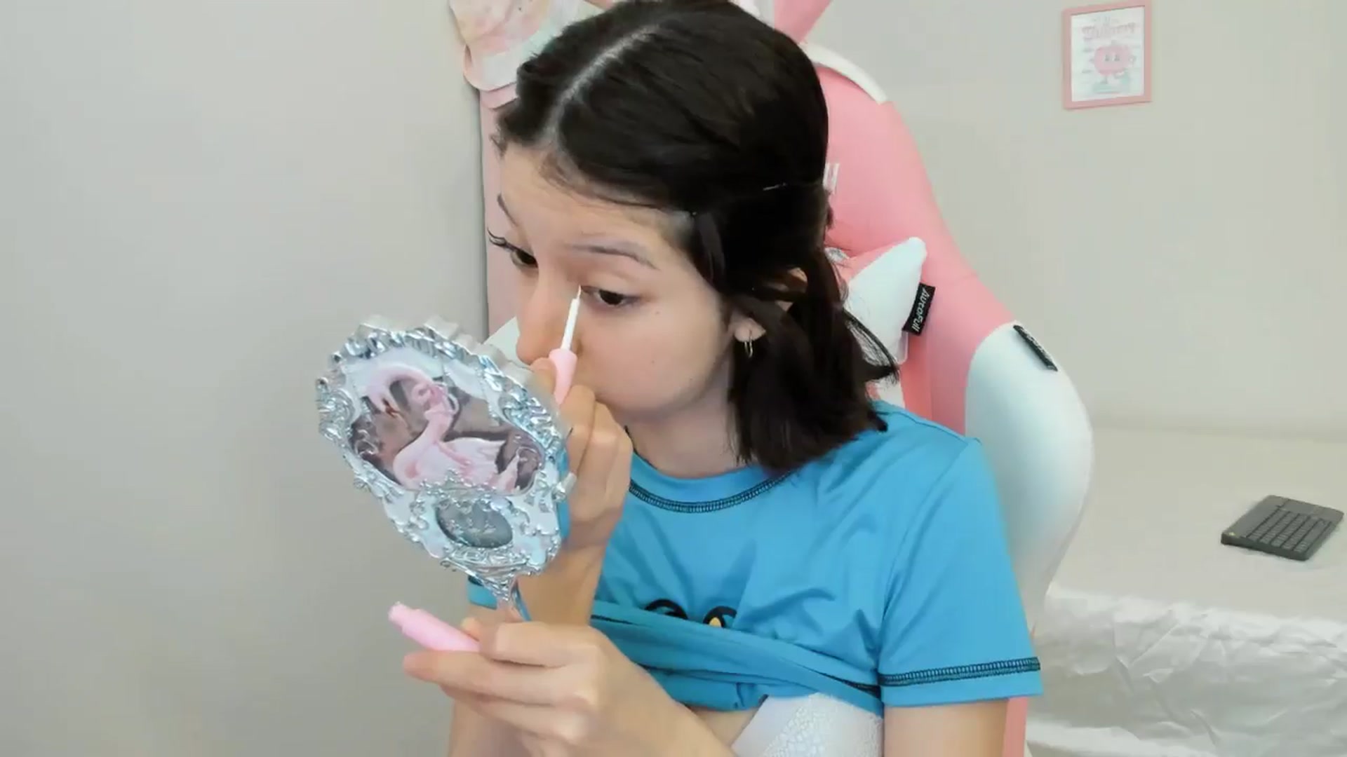 Gallery image thumbnail from Cherrycute666's myfreecams stream on, 10/01/2024, 19:59 image 10 of 20