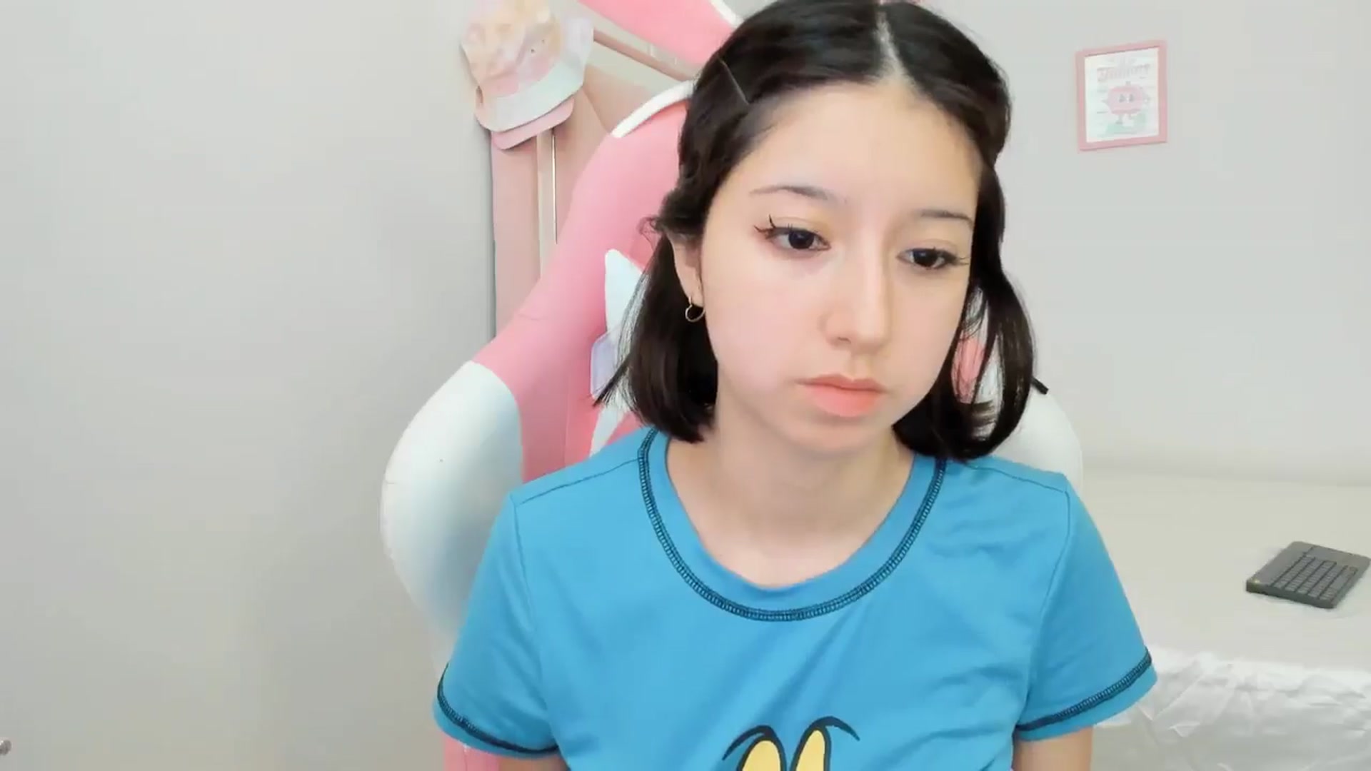 Gallery image thumbnail from Cherrycute666's myfreecams stream on, 10/01/2024, 19:59 image 16 of 20
