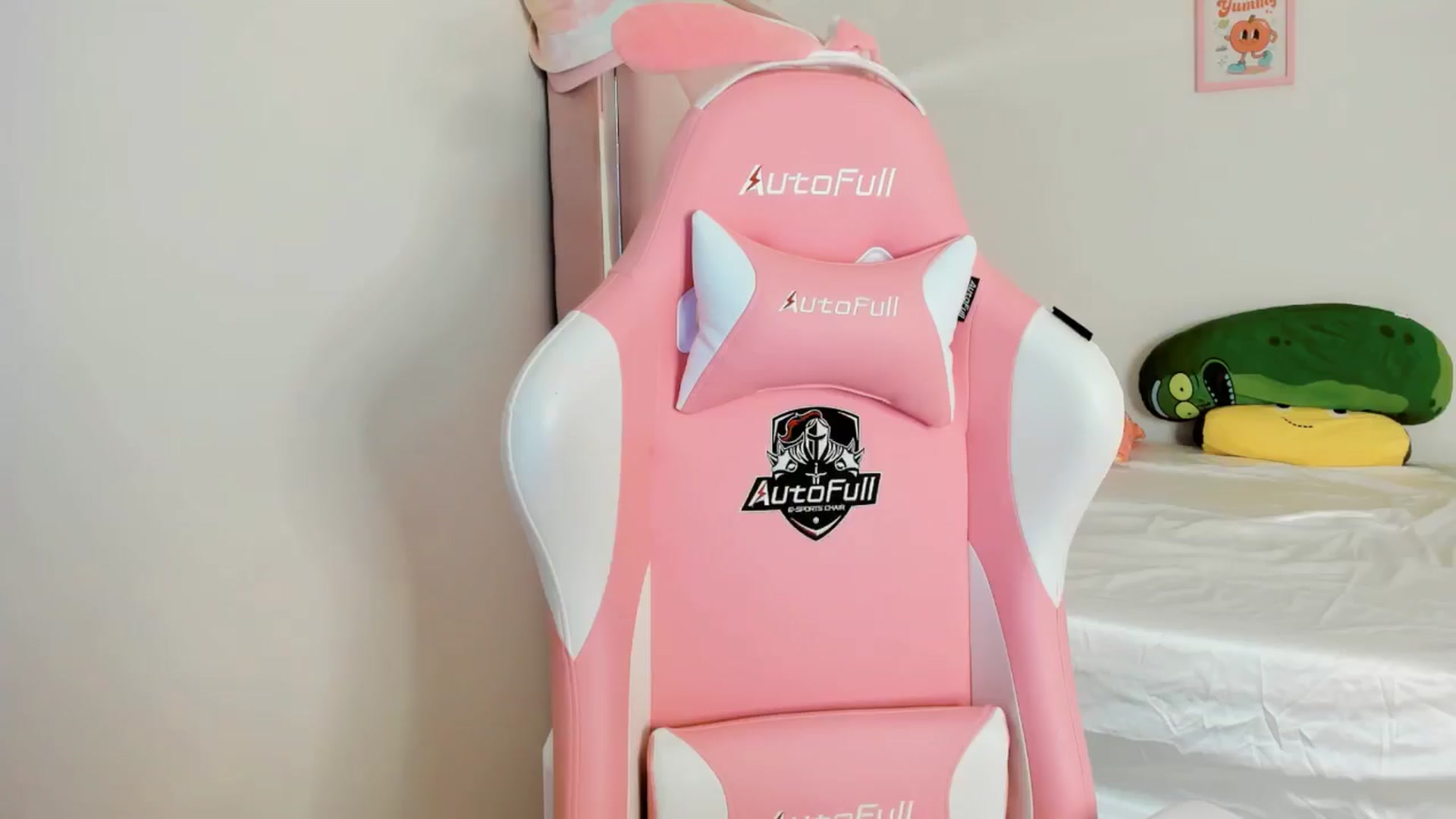 Gallery image thumbnail from Cherrycute666's myfreecams stream on, 10/02/2024, 01:59 image 20 of 20