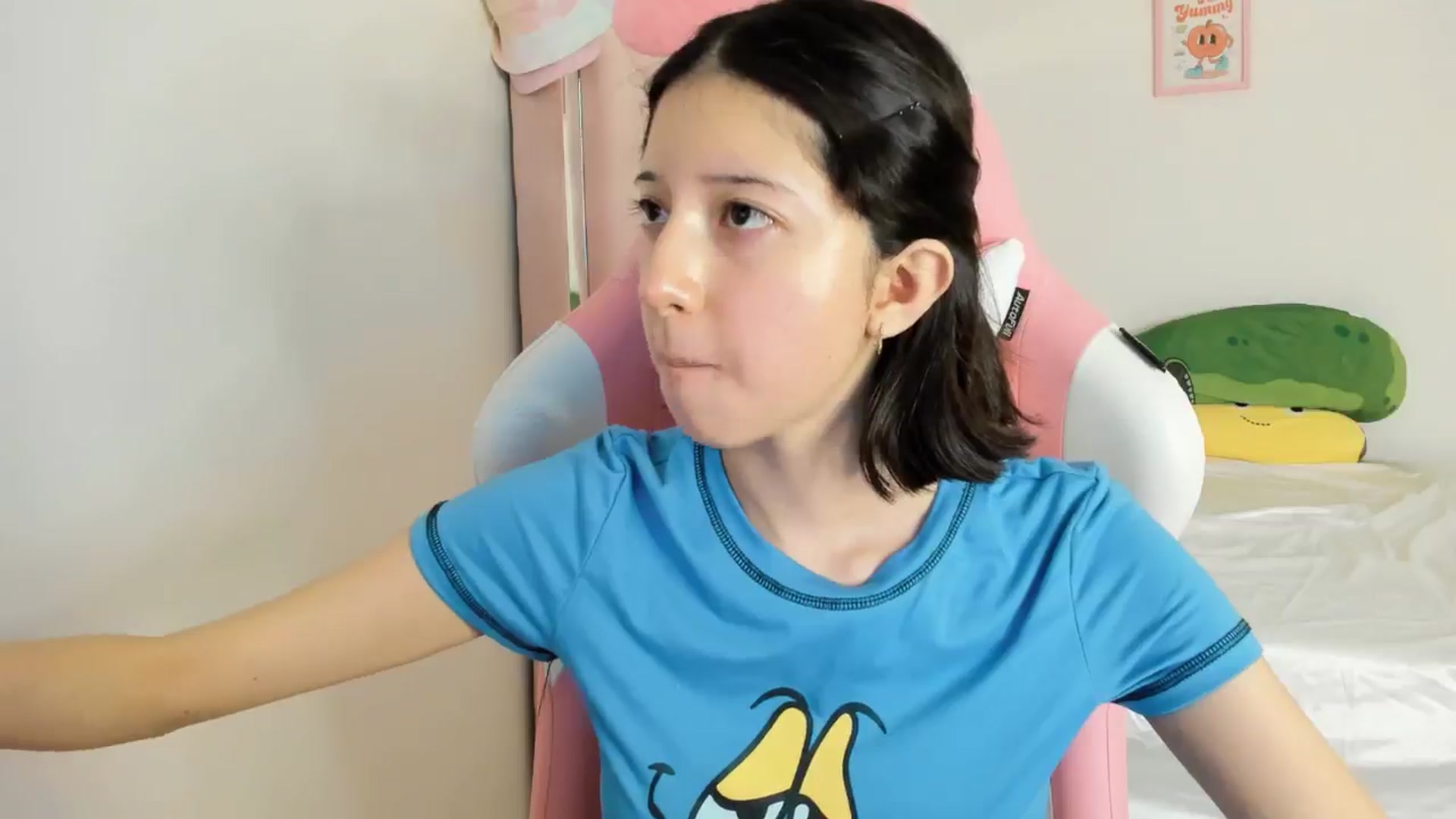 Gallery image thumbnail from Cherrycute666's myfreecams stream on, 10/02/2024, 01:59 image 4 of 20