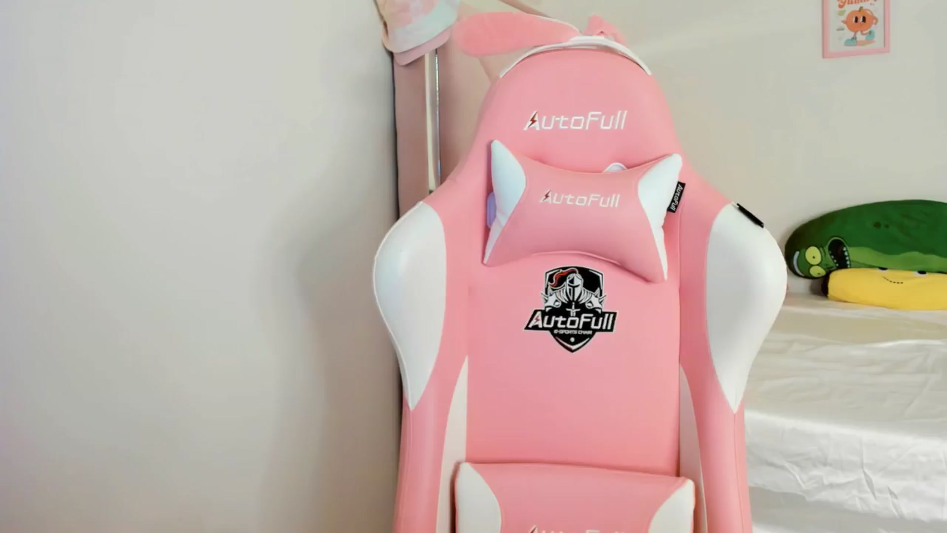 Gallery image thumbnail from Cherrycute666's myfreecams stream on, 10/02/2024, 04:04 image 19 of 20