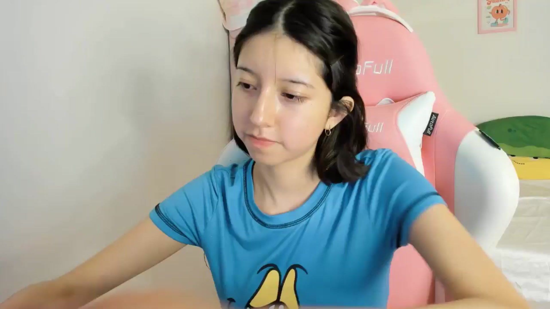 Gallery image thumbnail from Cherrycute666's myfreecams stream on, 10/02/2024, 04:04 image 11 of 20