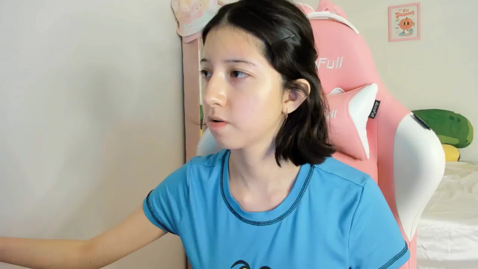 Gallery image thumbnail from Cherrycute666's myfreecams stream on, 10/02/2024, 04:04 image 2 of 20