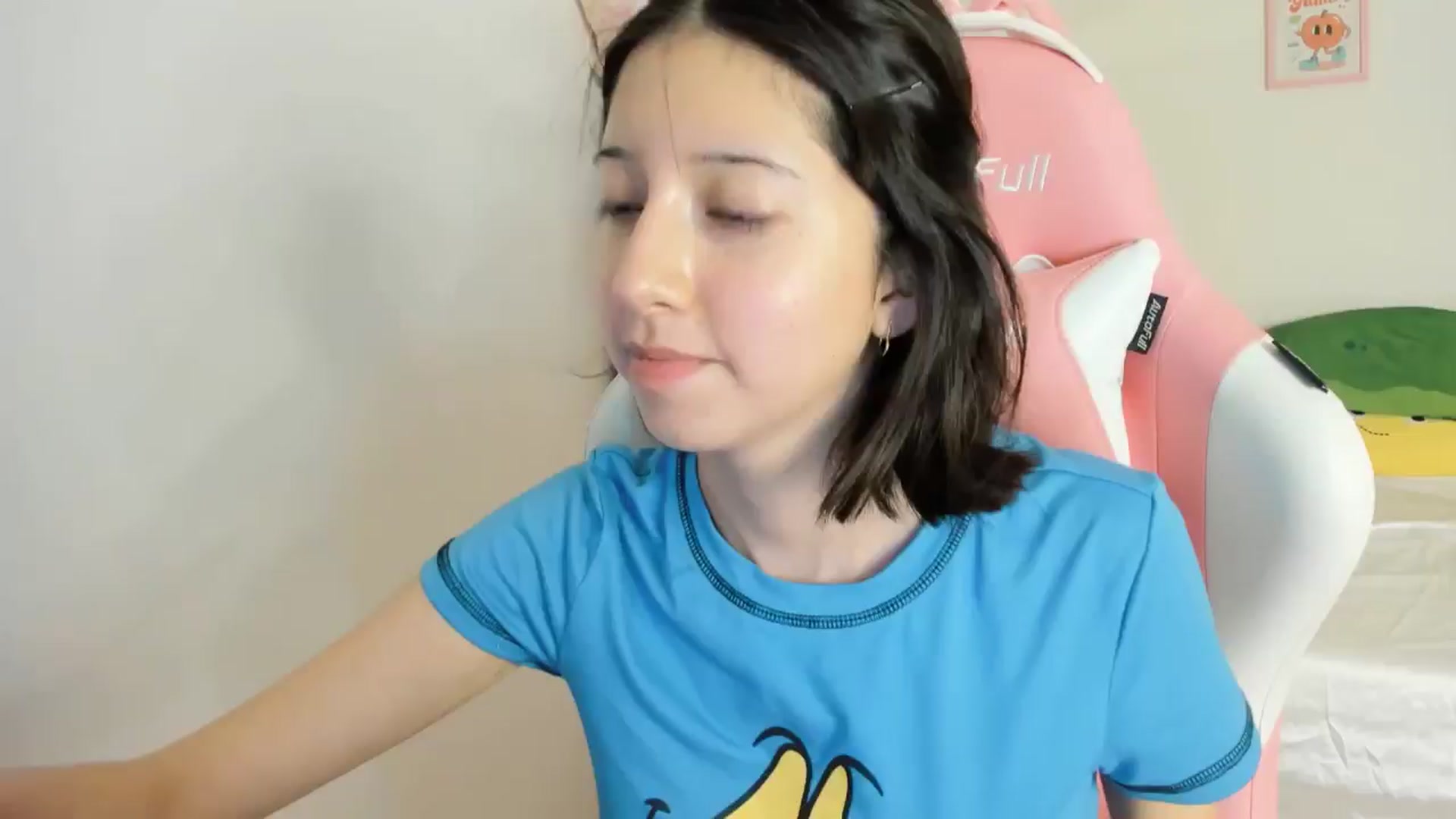 Gallery image thumbnail from Cherrycute666's myfreecams stream on, 10/02/2024, 04:04 image 13 of 20