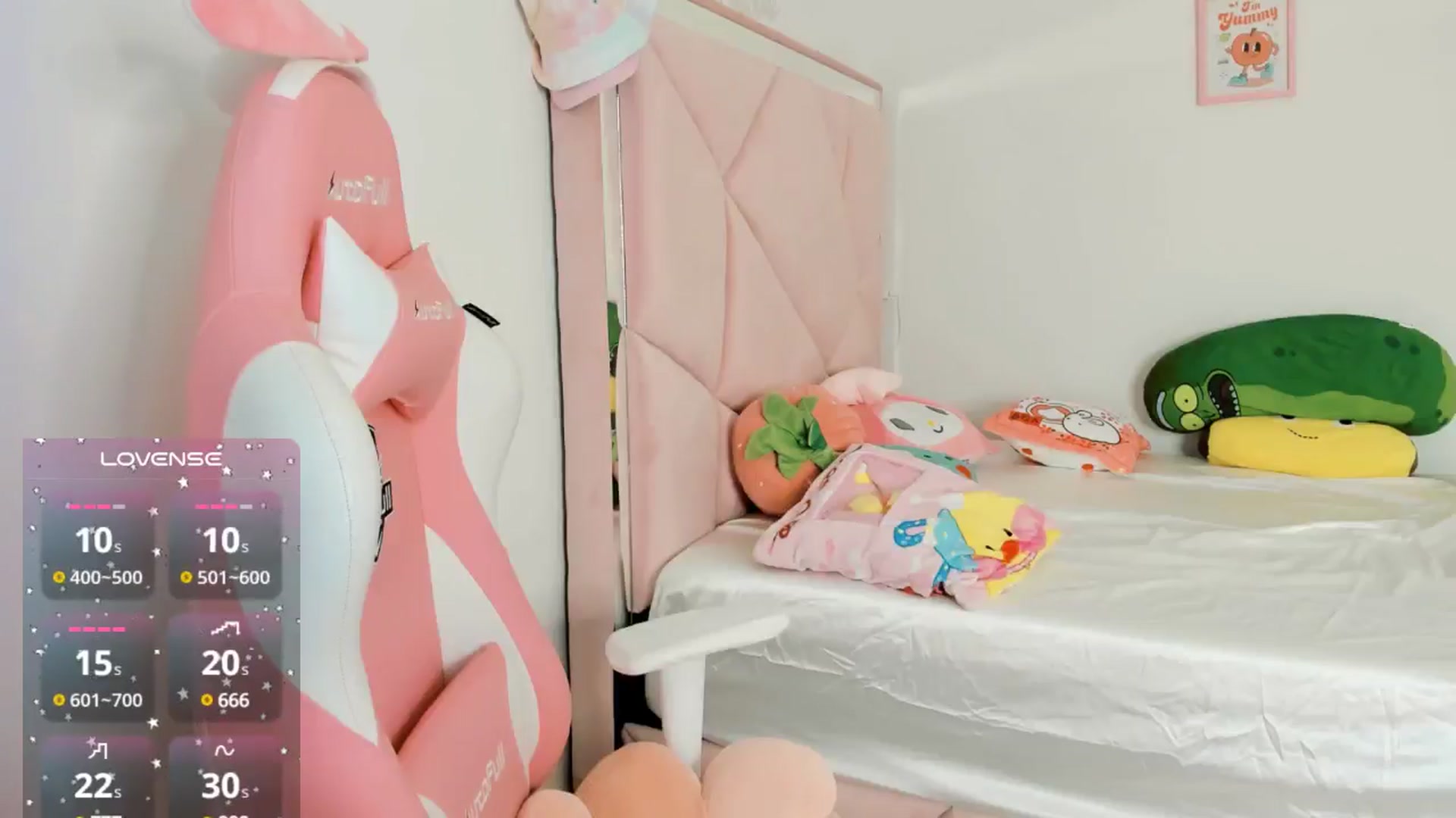 Gallery image thumbnail from Cherrycute666's myfreecams stream on, 10/02/2024, 05:02 image 2 of 20