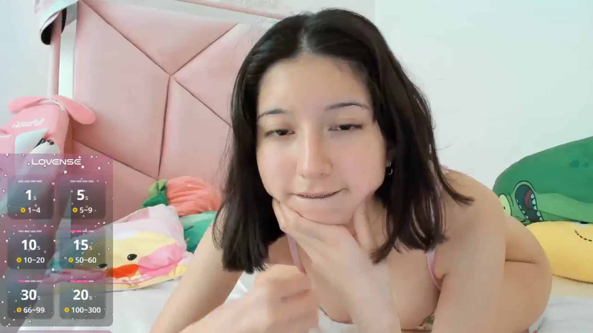 Gallery image thumbnail from Cherrycute666's myfreecams stream on, 10/02/2024, 22:14 image 13 of 20