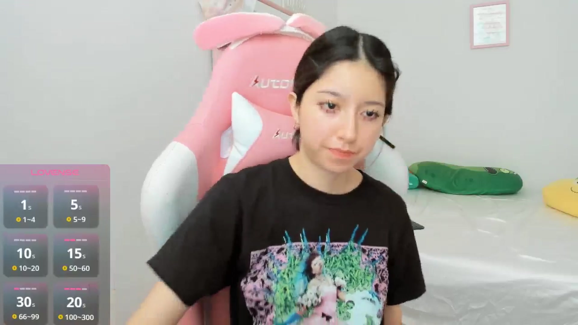 Gallery image thumbnail from Cherrycute666's myfreecams stream on, 10/04/2024, 22:55 image 7 of 20