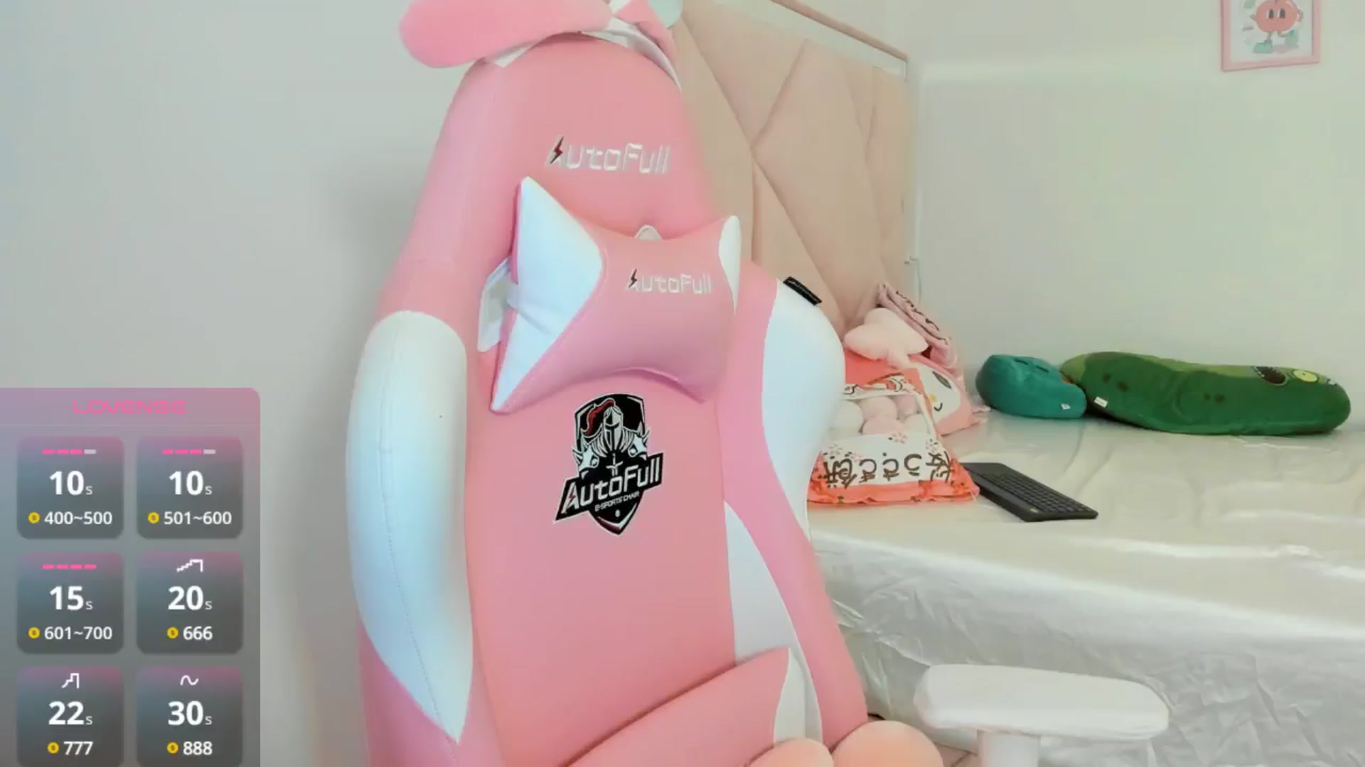 Gallery image thumbnail from Cherrycute666's myfreecams stream on, 10/04/2024, 23:41 image 11 of 20