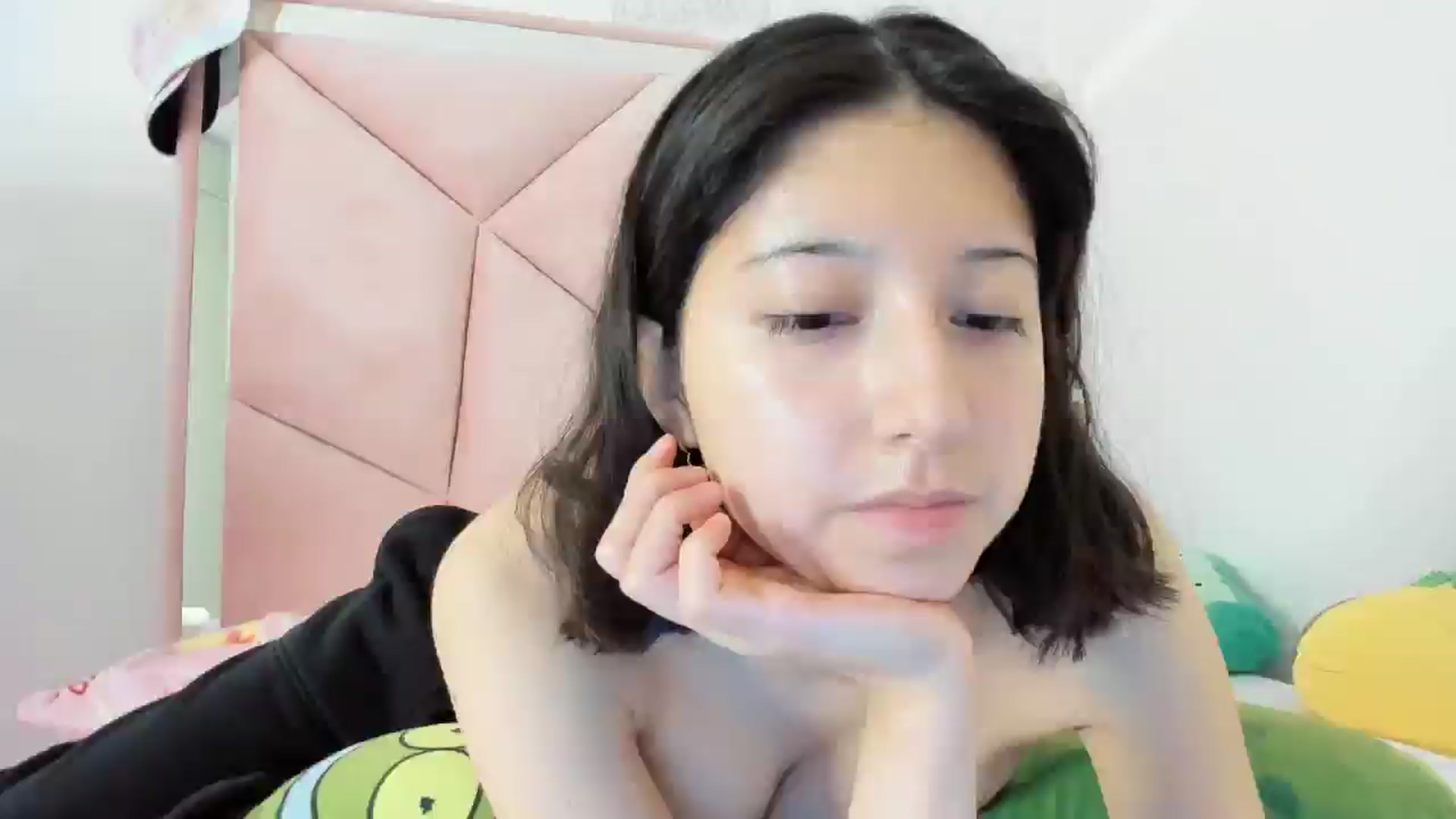 Gallery image thumbnail from Cherrycute666's myfreecams stream on, 10/05/2024, 12:54 image 20 of 20