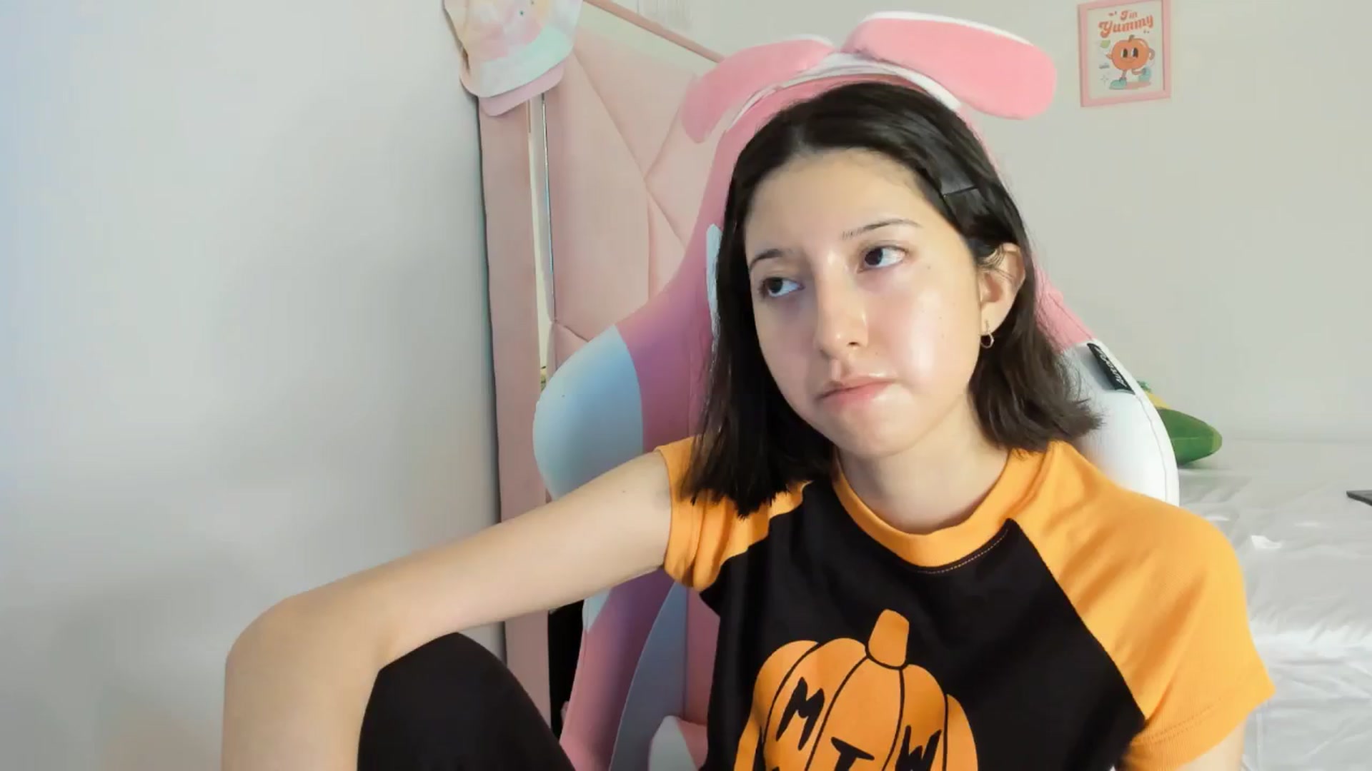 Gallery image thumbnail from Cherrycute666's myfreecams stream on, 10/06/2024, 08:52 image 11 of 20