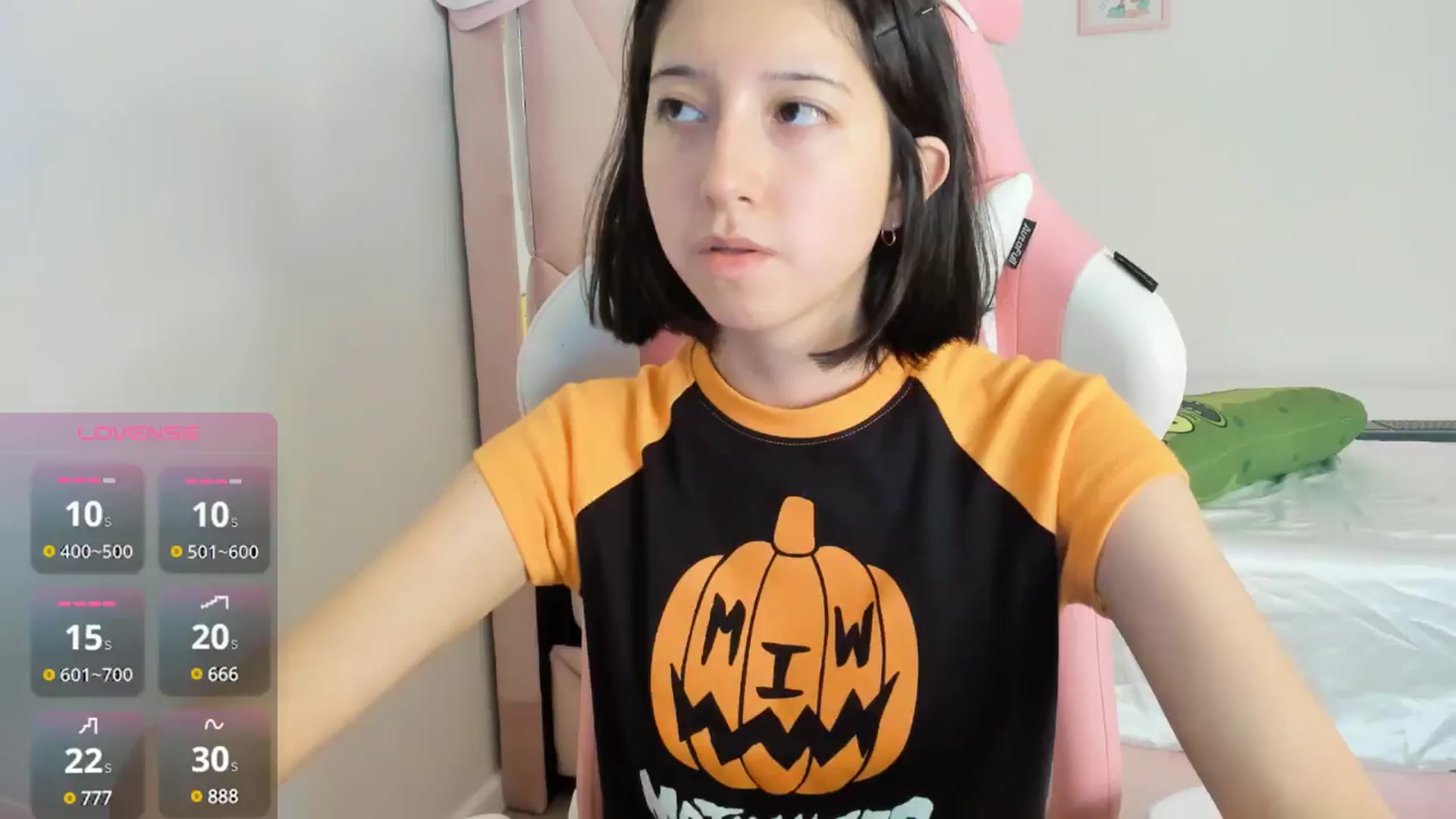 Gallery image thumbnail from Cherrycute666's myfreecams stream on, 10/07/2024, 07:11 image 10 of 20
