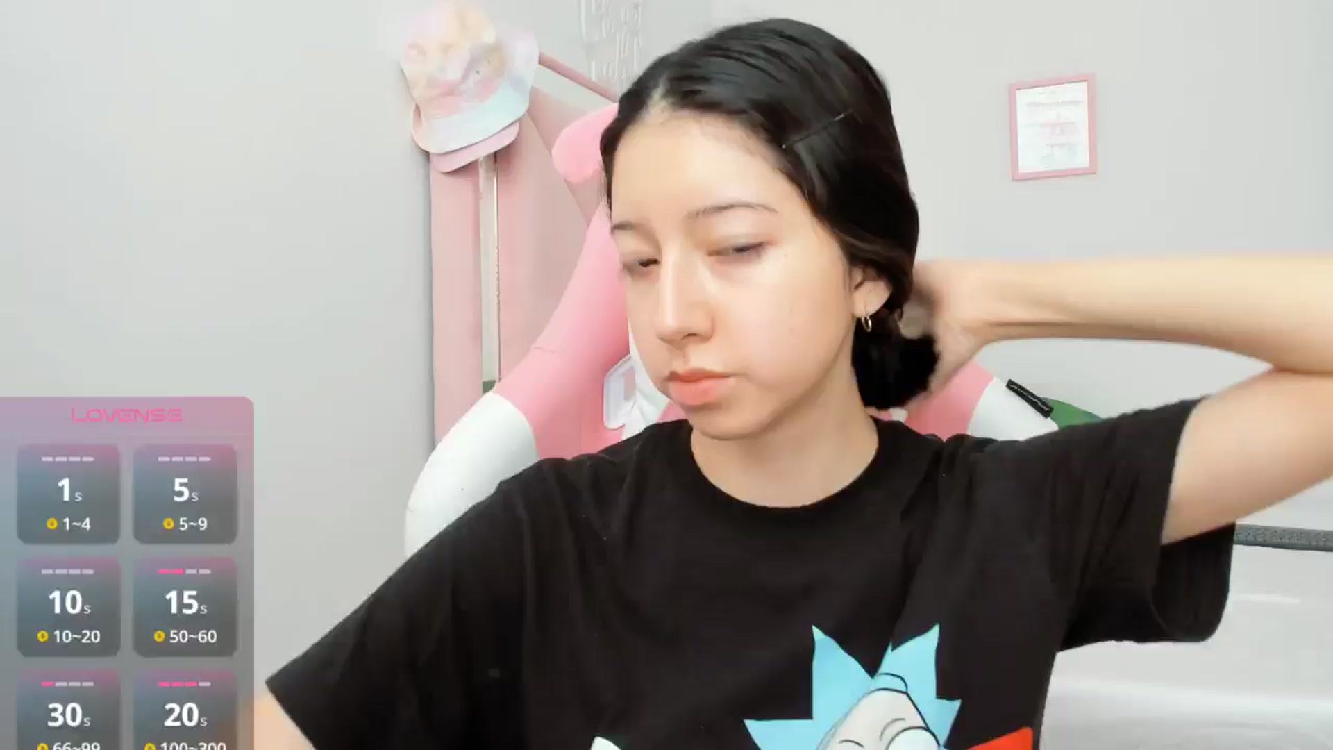 Gallery image thumbnail from Cherrycute666's myfreecams stream on, 10/07/2024, 20:10 image 1 of 20