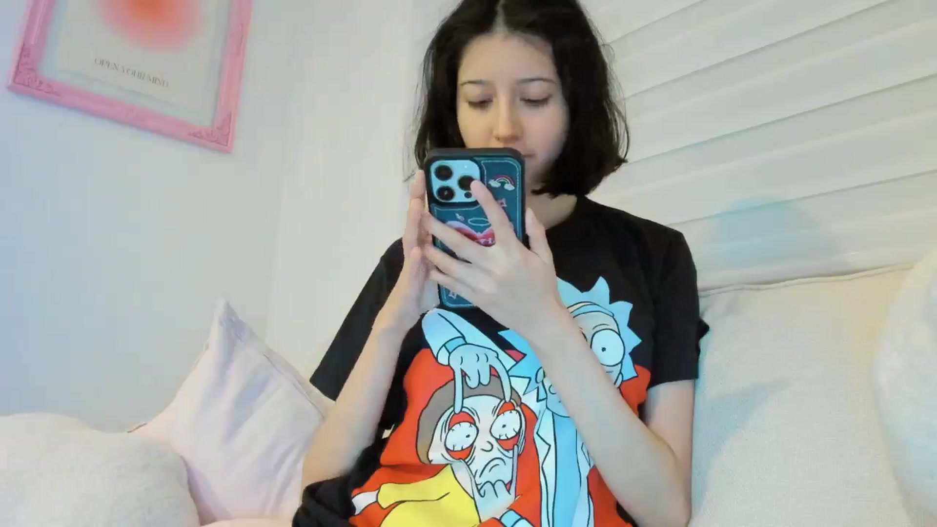 Gallery image thumbnail from Cherrycute666's myfreecams stream on, 10/08/2024, 04:59 image 13 of 20