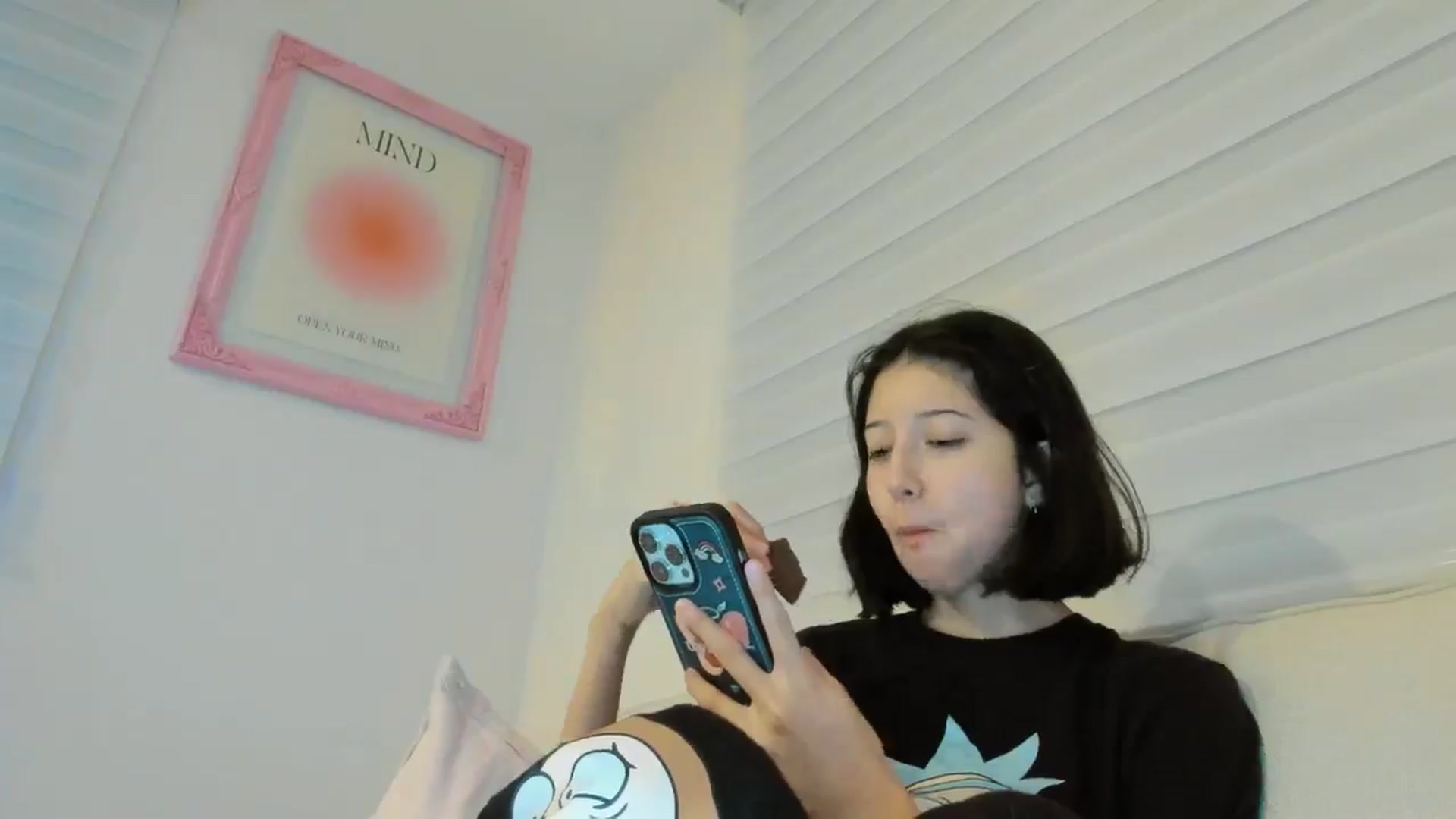 Gallery image thumbnail from Cherrycute666's myfreecams stream on, 10/08/2024, 04:59 image 7 of 20