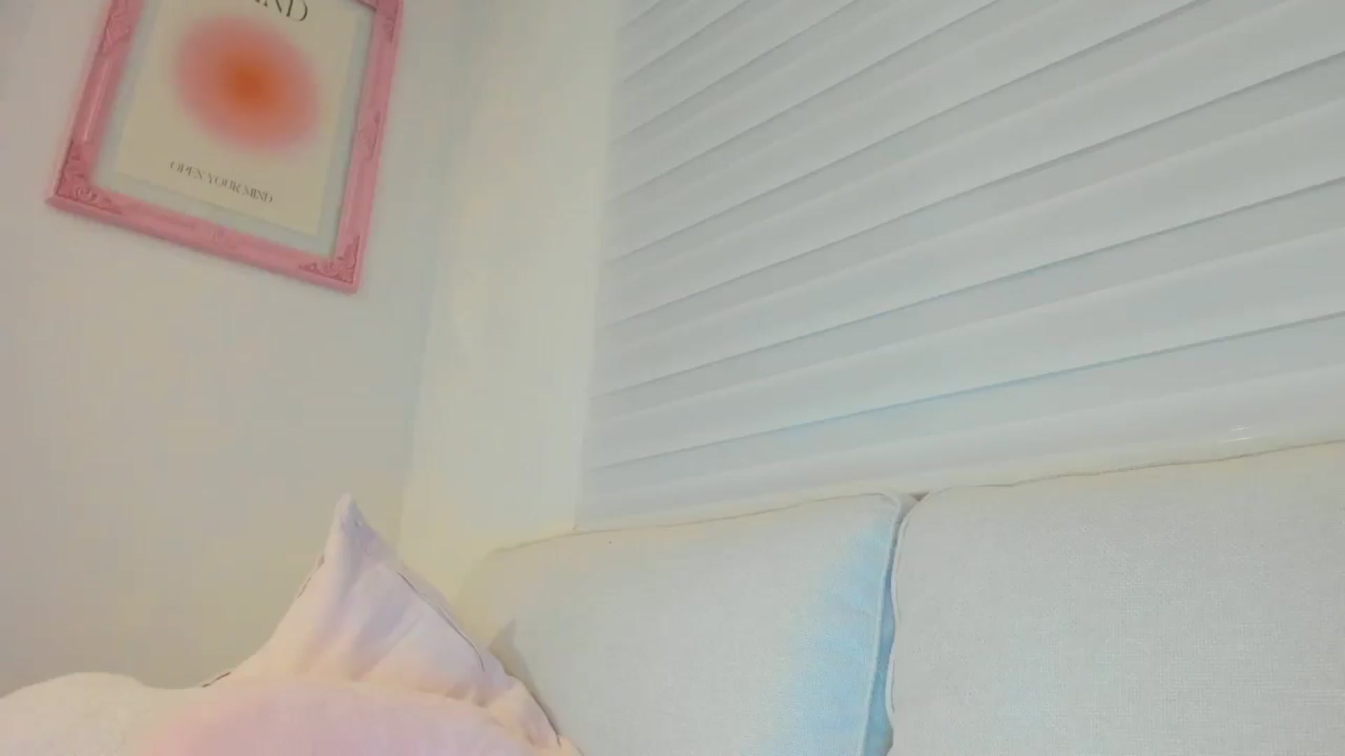 Gallery image thumbnail from Cherrycute666's myfreecams stream on, 10/08/2024, 04:59 image 14 of 20