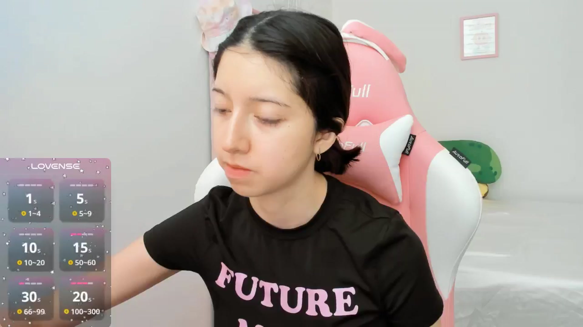 Gallery image thumbnail from Cherrycute666's myfreecams stream on, 10/08/2024, 22:06 image 5 of 20