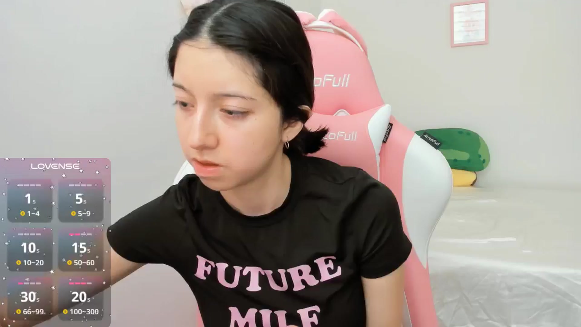 Gallery image thumbnail from Cherrycute666's myfreecams stream on, 10/08/2024, 22:06 image 18 of 20