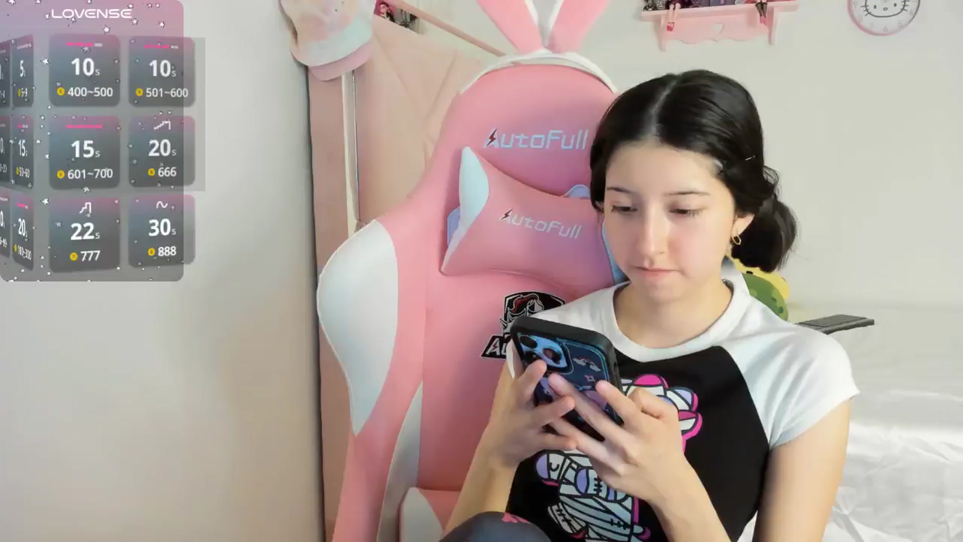 Gallery image thumbnail from Cherrycute666's myfreecams stream on, 10/11/2024, 06:47 image 3 of 20
