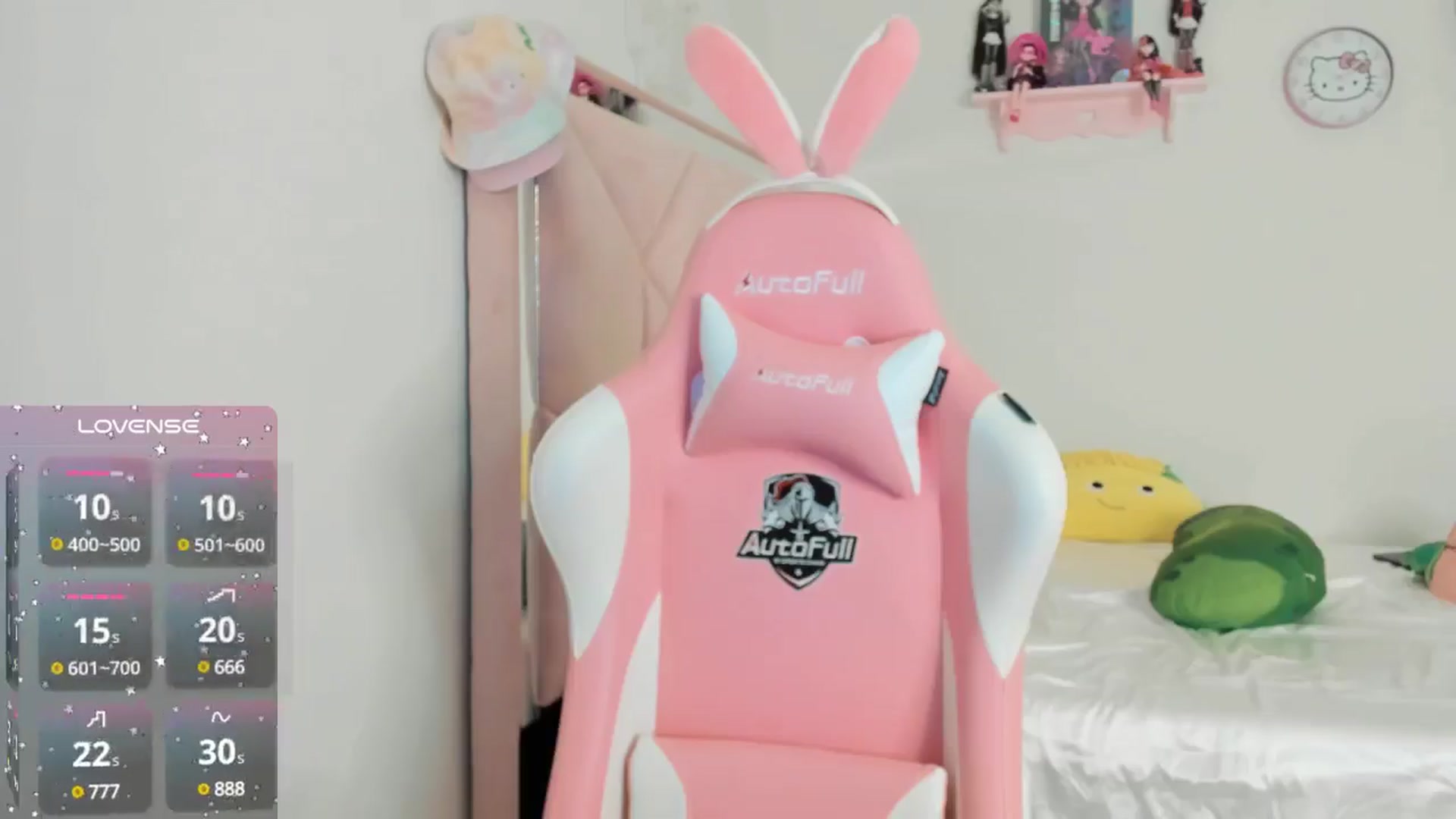 Gallery image thumbnail from Cherrycute666's myfreecams stream on, 10/13/2024, 01:06 image 12 of 20