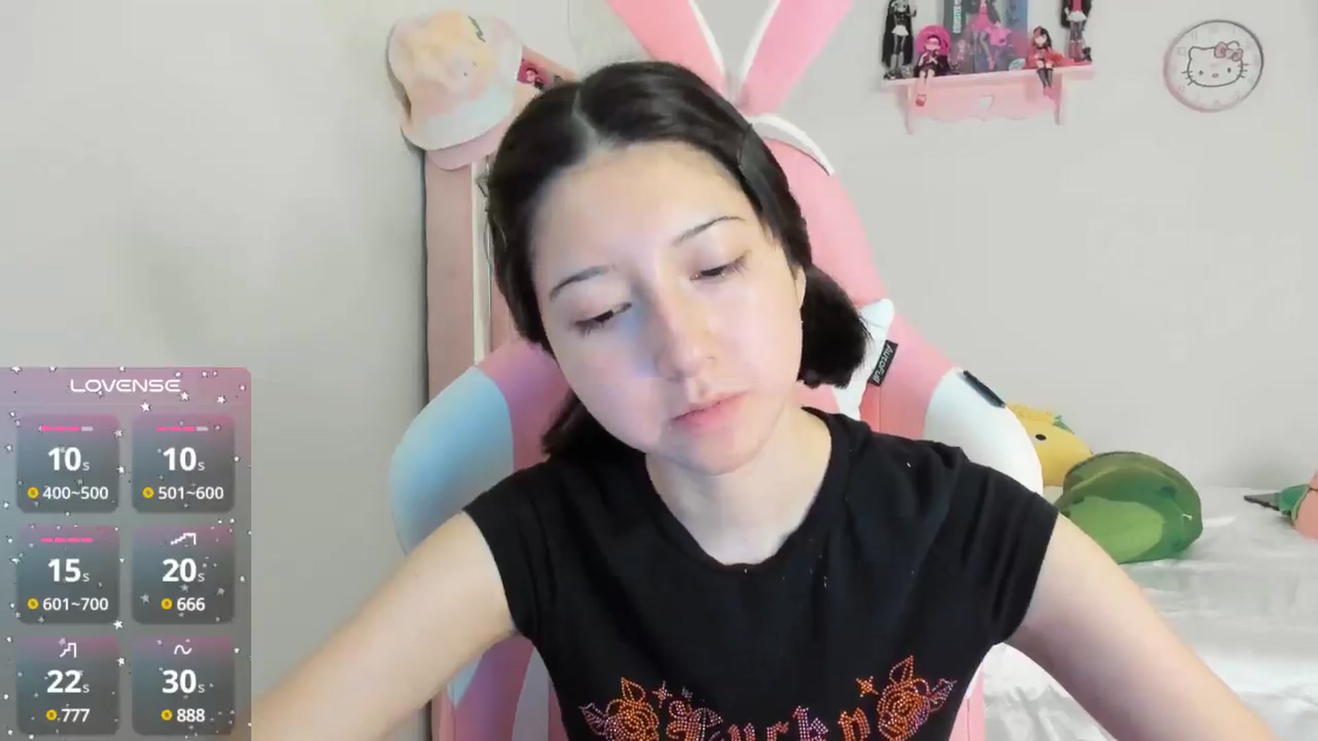 Gallery image thumbnail from Cherrycute666's myfreecams stream on, 10/13/2024, 01:06 image 5 of 20