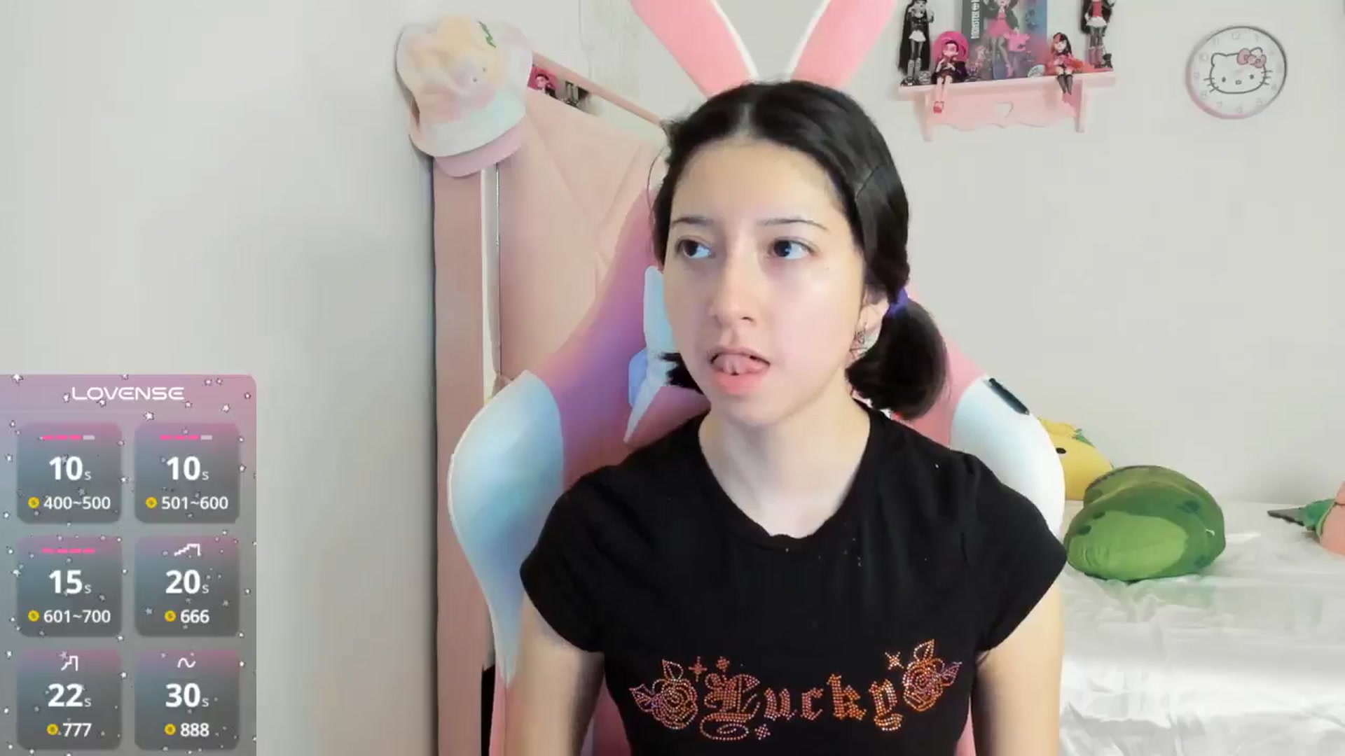 Gallery image thumbnail from Cherrycute666's myfreecams stream on, 10/13/2024, 01:06 image 14 of 20