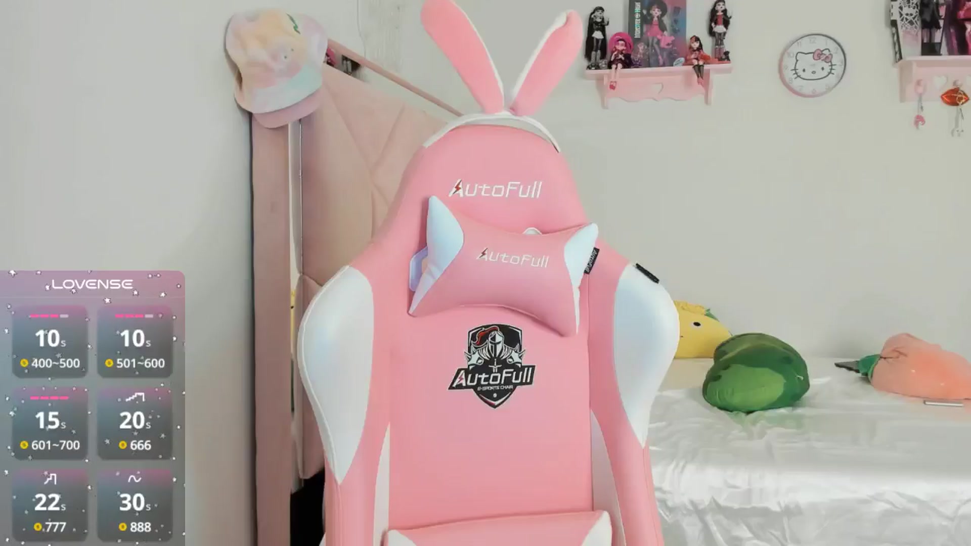 Gallery image thumbnail from Cherrycute666's myfreecams stream on, 10/13/2024, 02:34 image 5 of 20