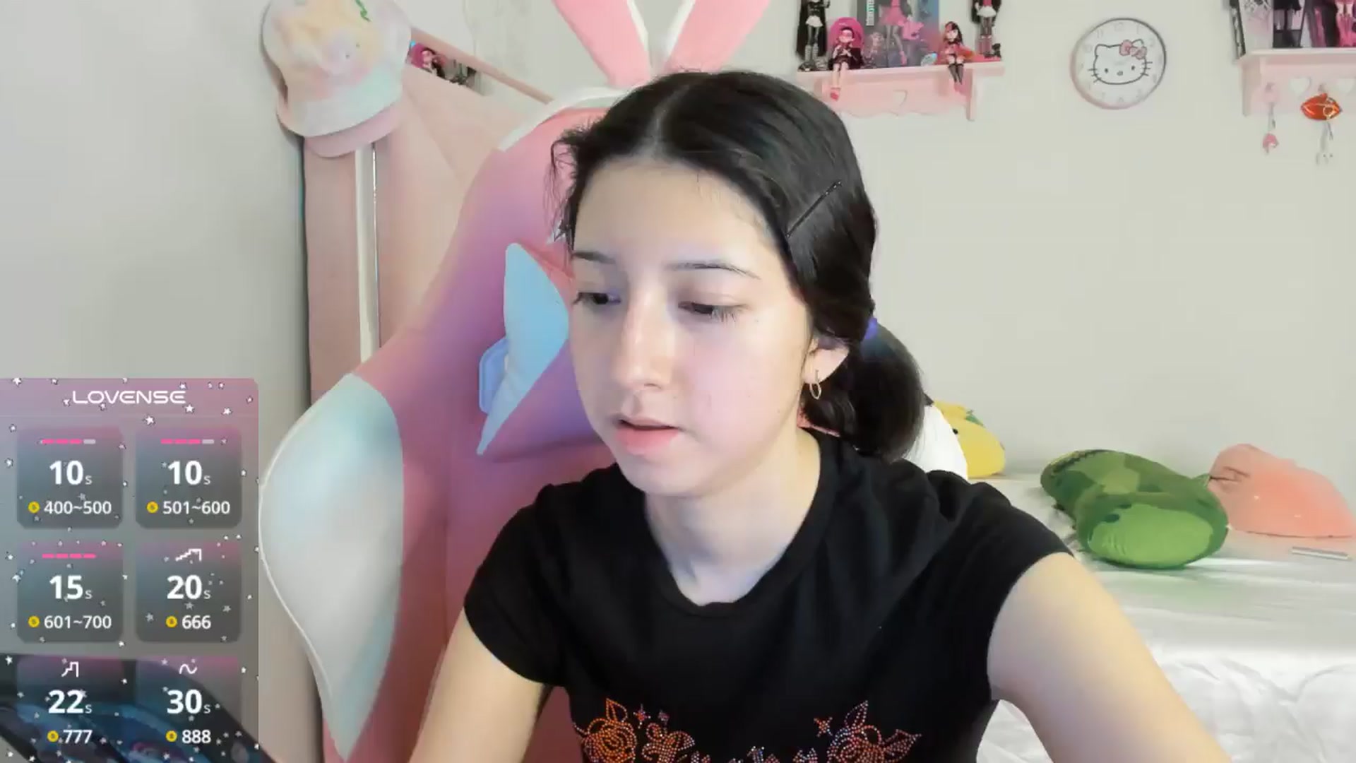 Gallery image thumbnail from Cherrycute666's myfreecams stream on, 10/13/2024, 08:52 image 1 of 20
