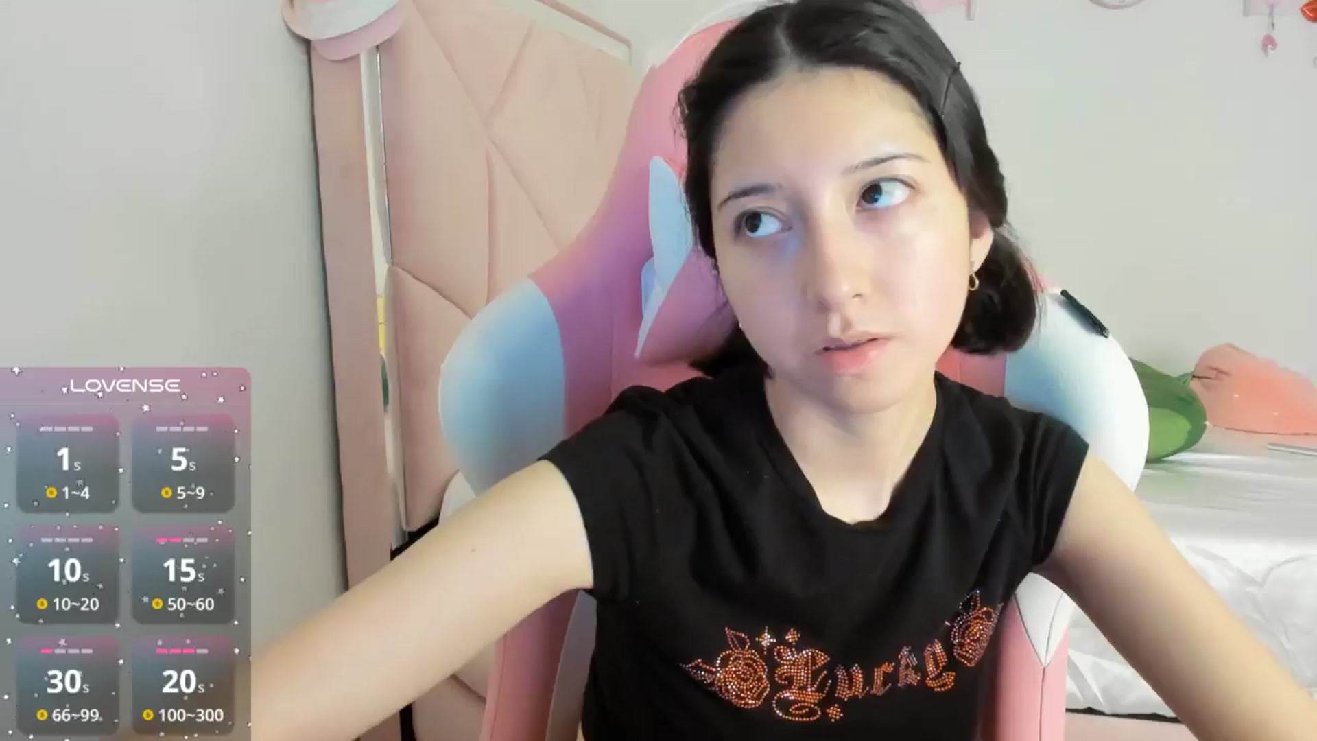 Gallery image thumbnail from Cherrycute666's myfreecams stream on, 10/13/2024, 08:52 image 8 of 20