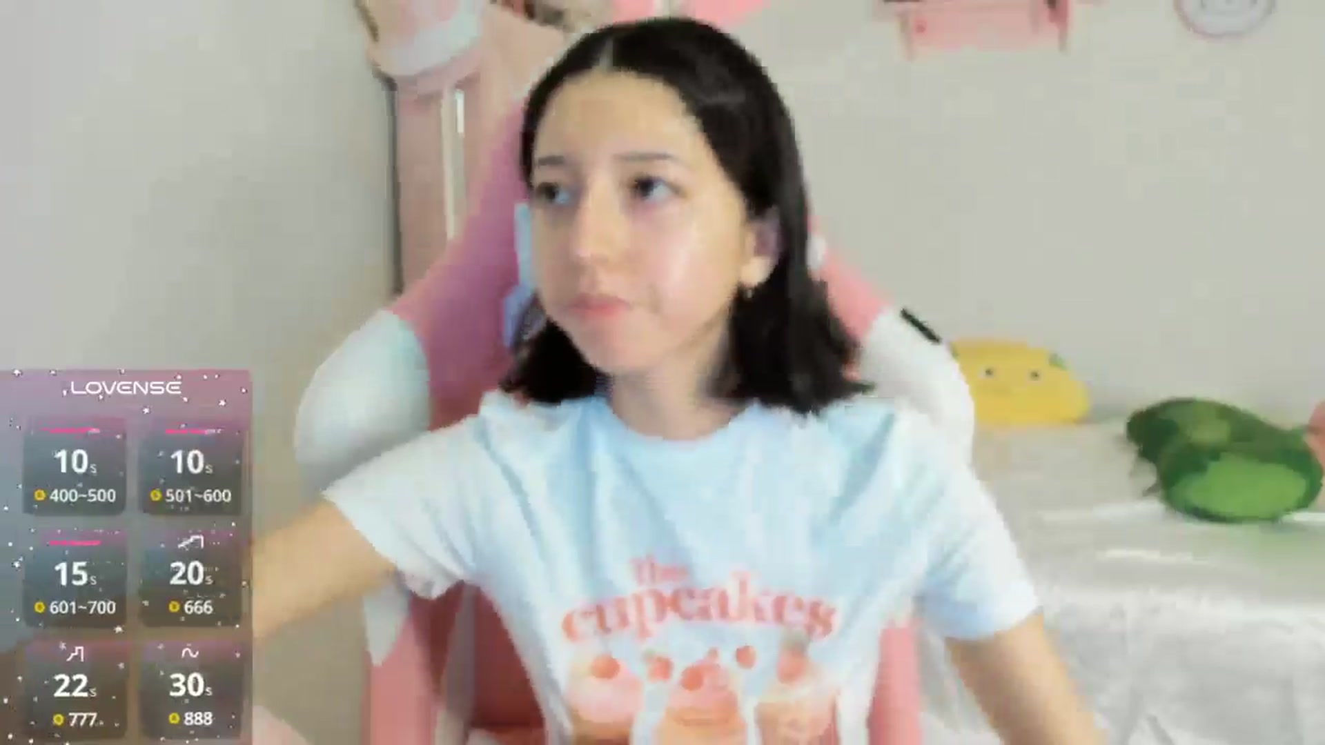 Gallery image thumbnail from Cherrycute666's myfreecams stream on, 10/13/2024, 09:44 image 10 of 20