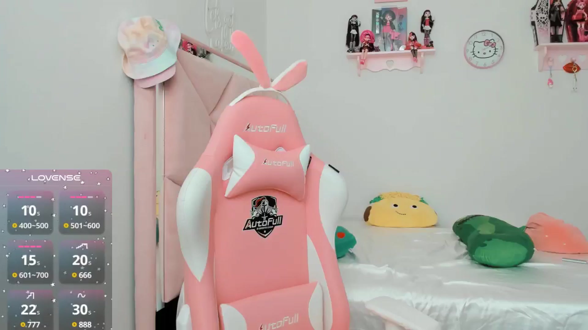 Gallery image thumbnail from Cherrycute666's myfreecams stream on, 10/13/2024, 20:58 image 18 of 20