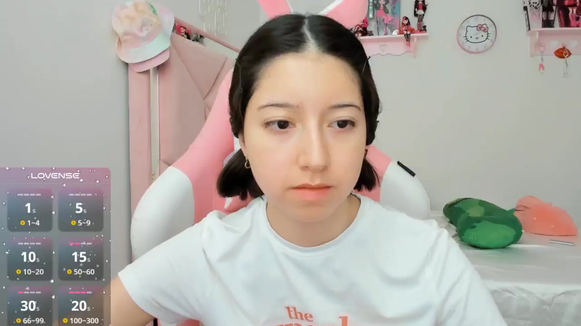 Gallery image thumbnail from Cherrycute666's myfreecams stream on, 10/13/2024, 20:58 image 6 of 20
