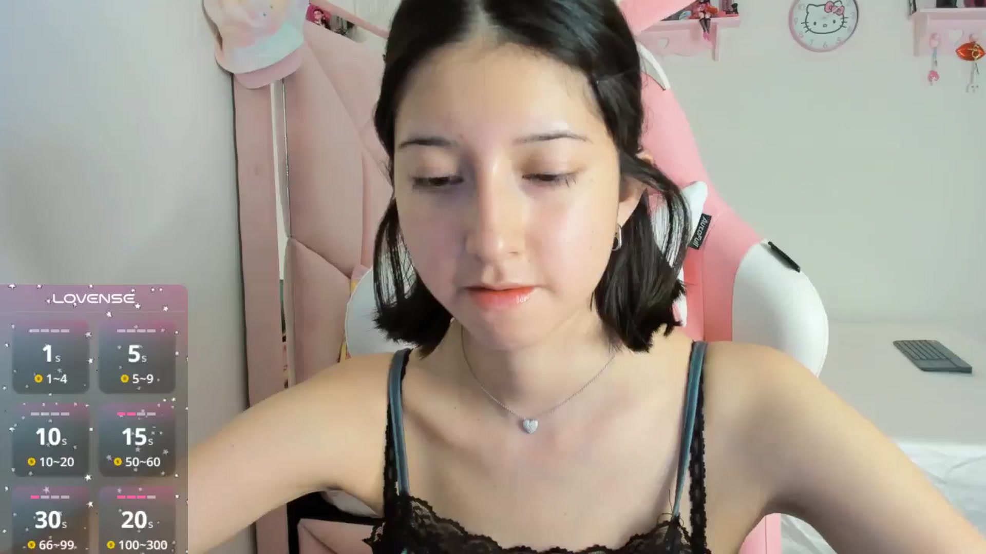 Gallery image thumbnail from Cherrycute666's myfreecams stream on, 10/15/2024, 07:22 image 18 of 20