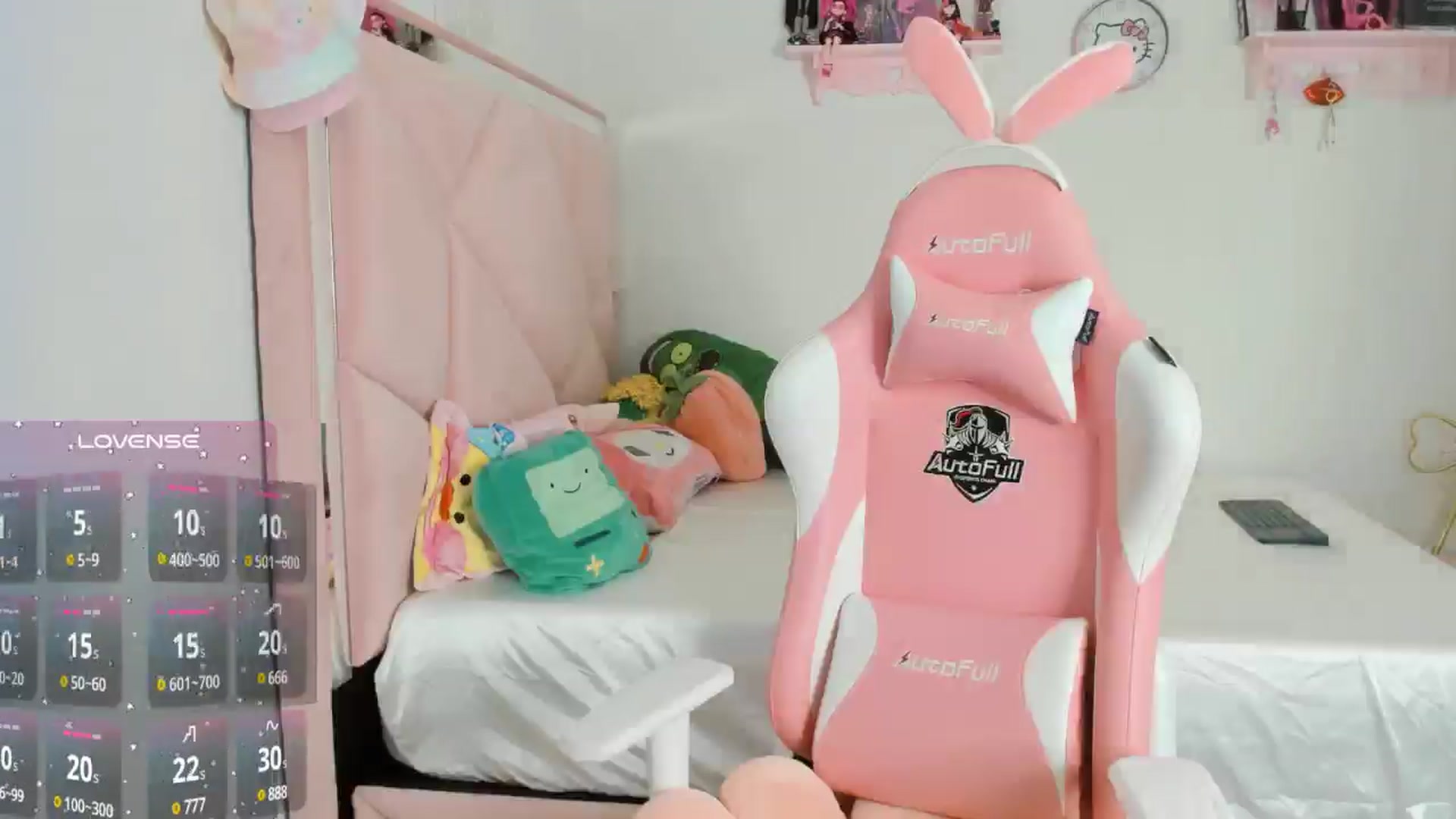 Gallery image thumbnail from Cherrycute666's myfreecams stream on, 10/15/2024, 07:22 image 11 of 20