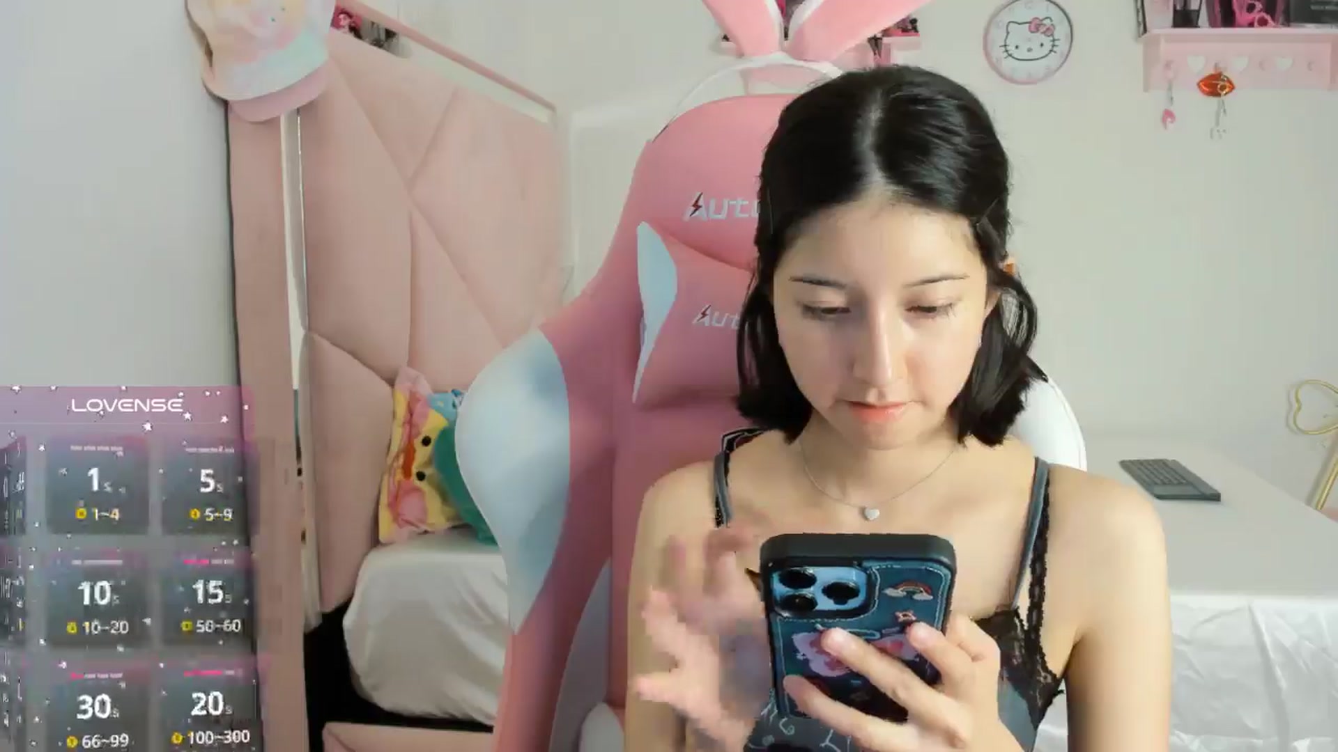 Gallery image thumbnail from Cherrycute666's myfreecams stream on, 10/15/2024, 07:22 image 14 of 20