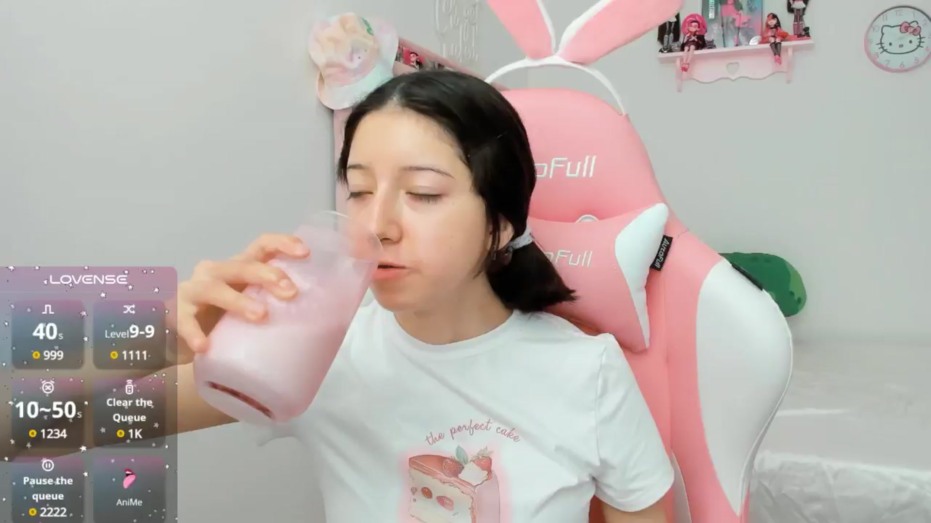 Gallery image thumbnail from Cherrycute666's myfreecams stream on, 10/15/2024, 19:34 image 8 of 20